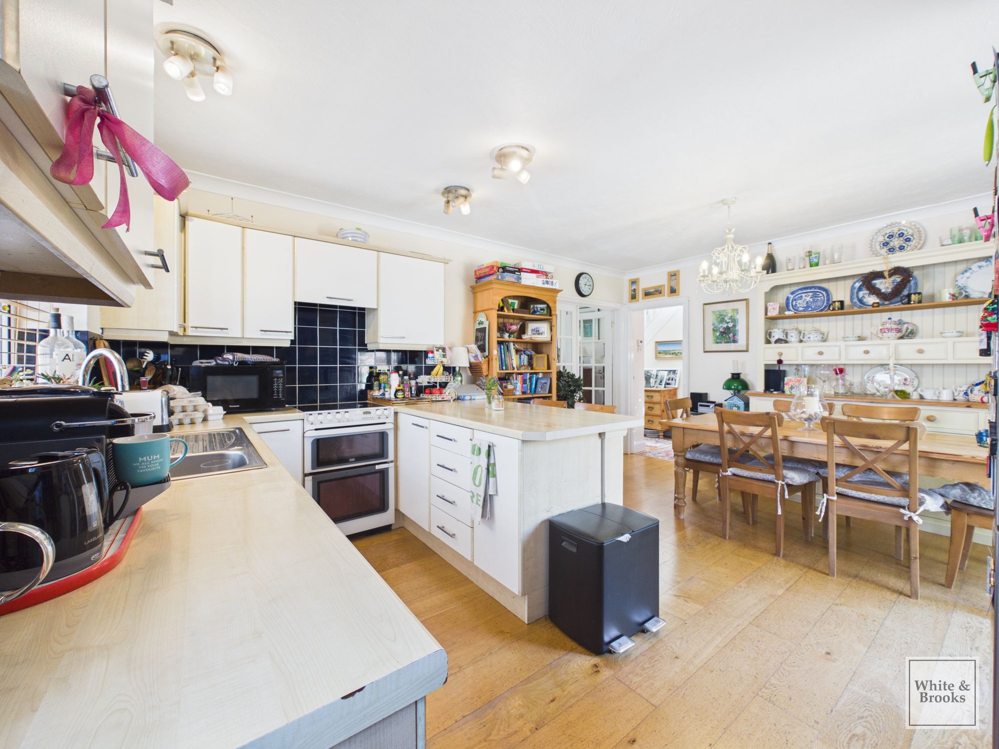 4 bed detached bungalow for sale in Orchard Avenue, Chichester, PO19 2