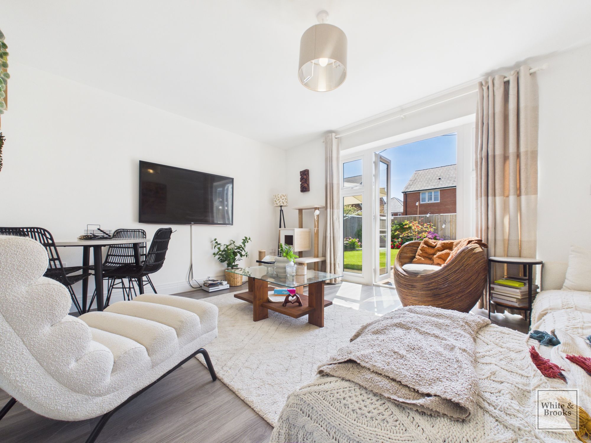 2 bed semi-detached house for sale in Petrel Way, Chichester, PO20 1