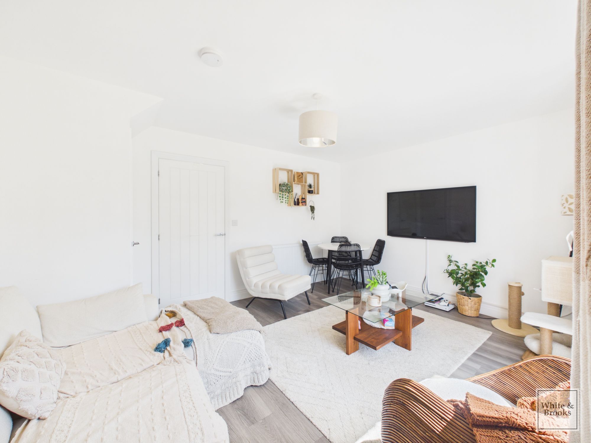 2 bed semi-detached house for sale in Petrel Way, Chichester, PO20 7