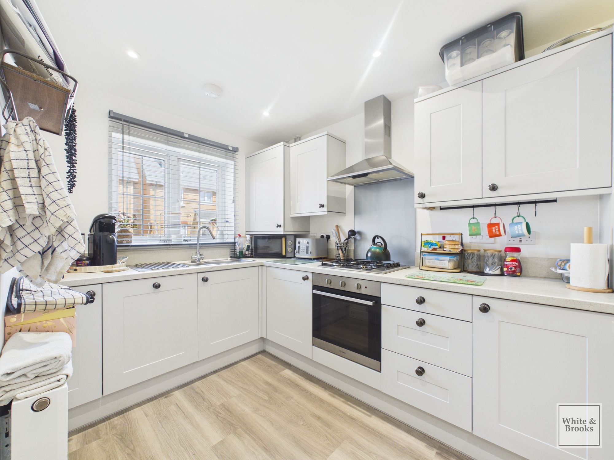 2 bed semi-detached house for sale in Petrel Way, Chichester, PO20  - Property Image 3