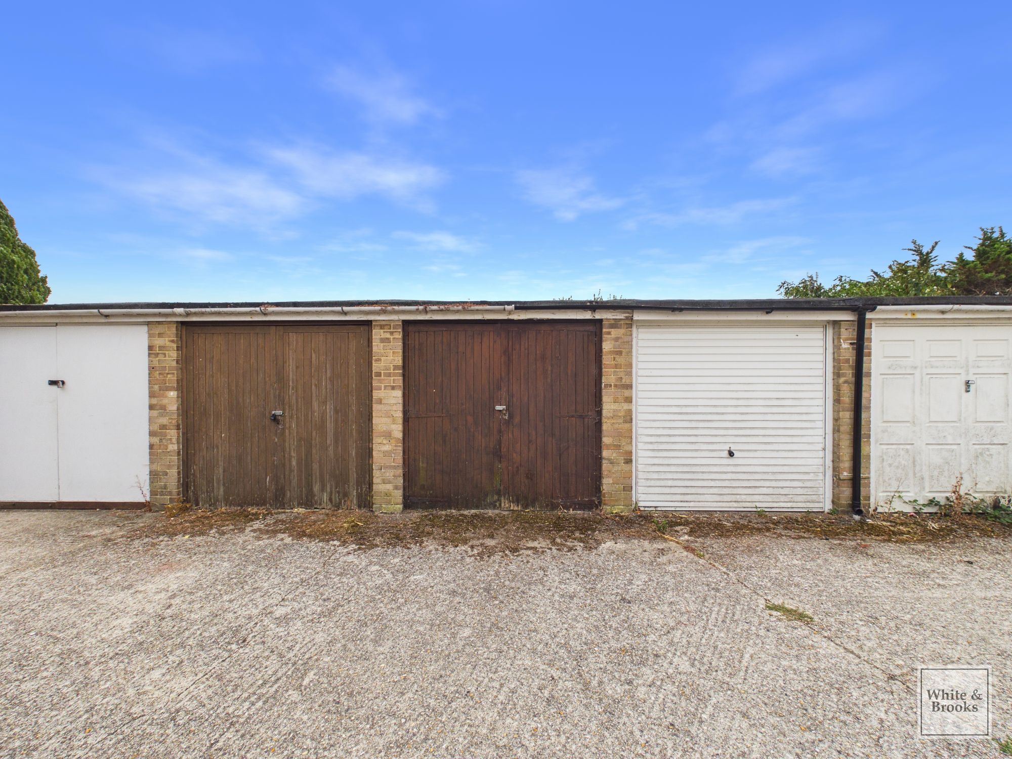 4 bed semi-detached house for sale in The Peacheries, Chichester, PO19  - Property Image 17