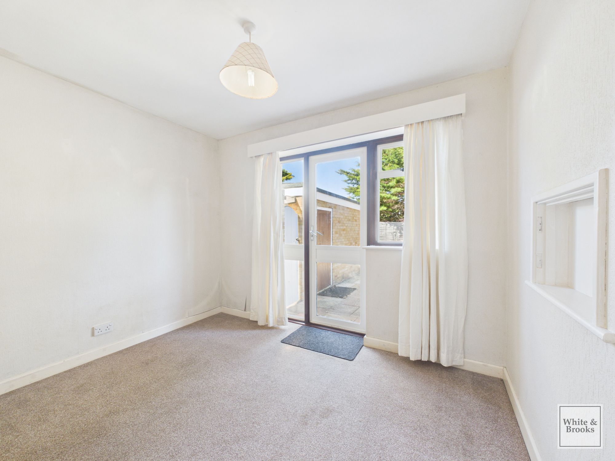 3 bed detached house for sale in Godman Close, Aldwick, PO21  - Property Image 7