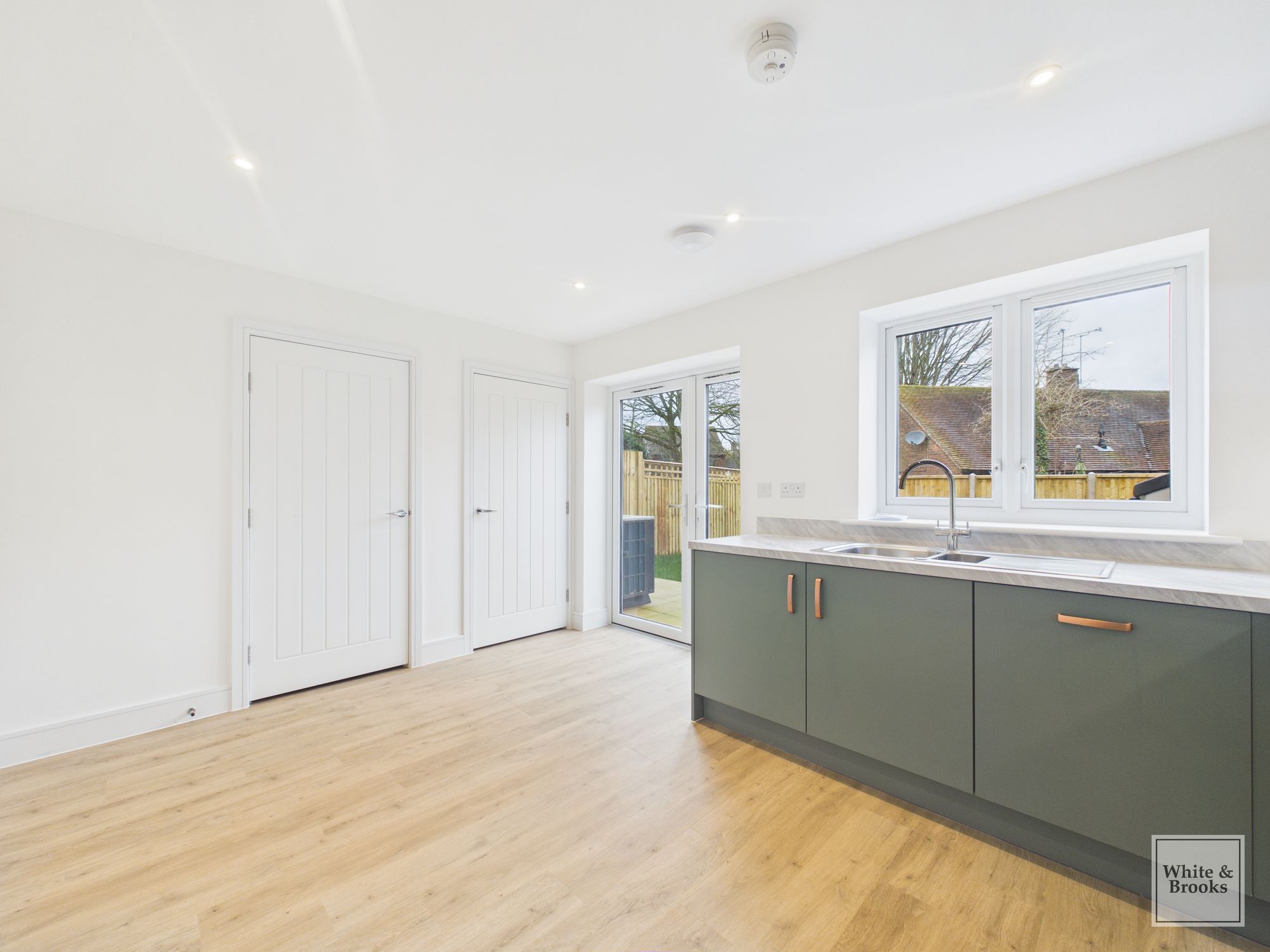 2 bed house for sale in Luker Place, Romney Broadwalk, PO22  - Property Image 12