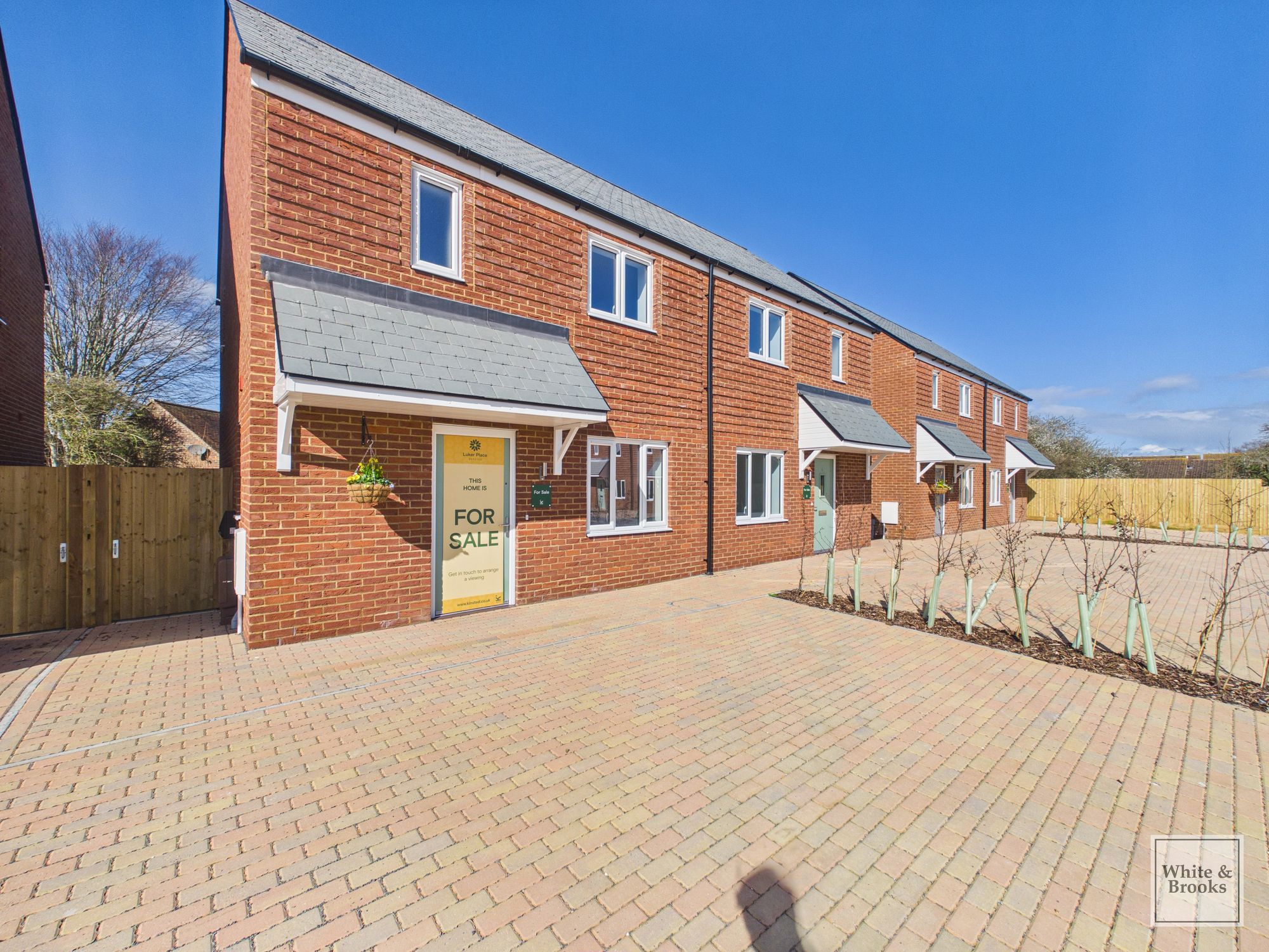 2 bed house for sale in Luker Place, Romney Broadwalk, PO22 - Property Image 1