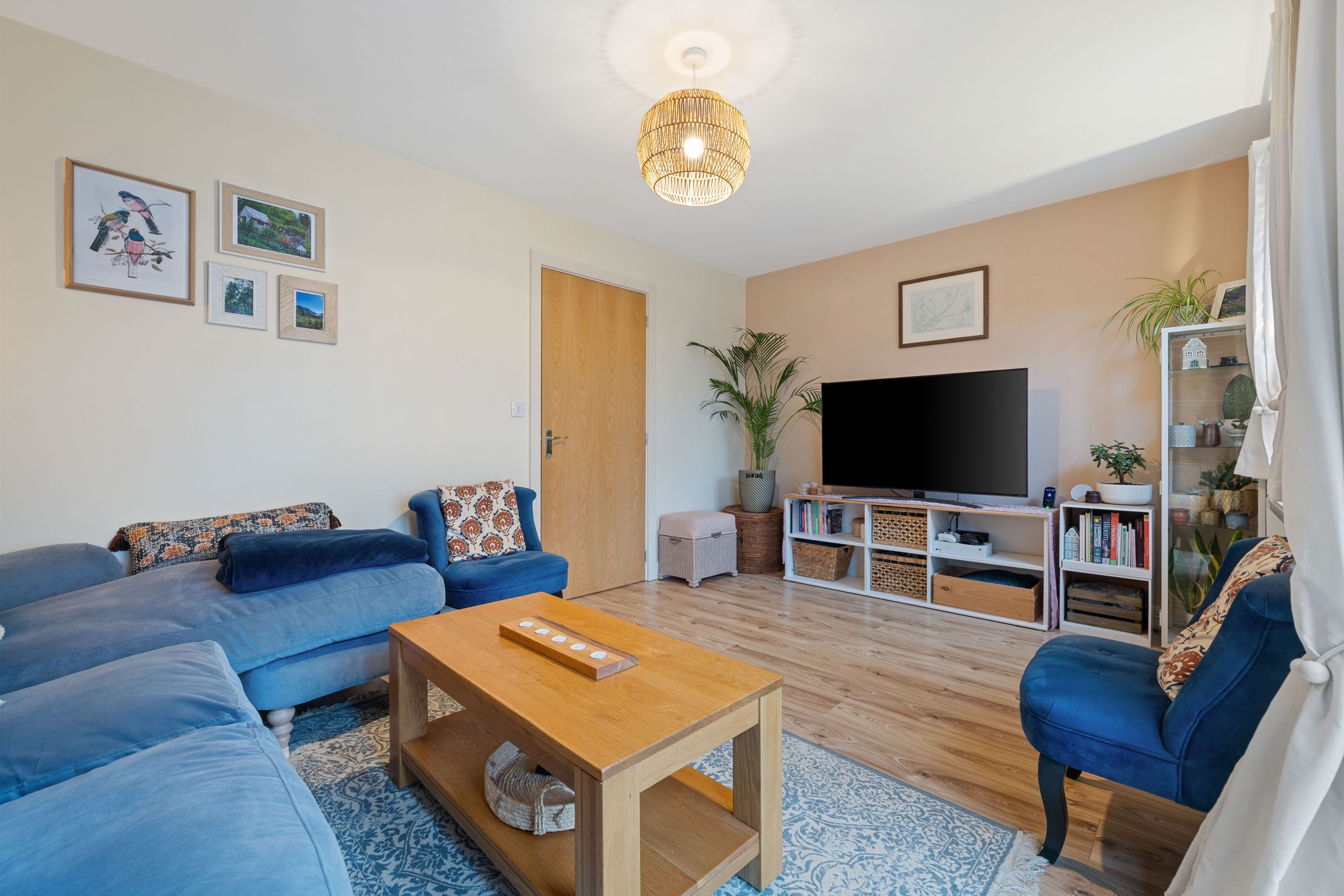 3 bed end of terrace house for sale in Mosse Gardens, Chichester, PO19  - Property Image 5