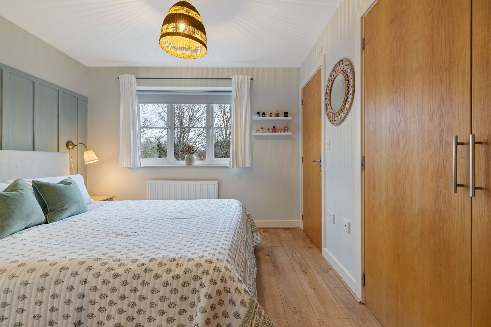 3 bed end of terrace house for sale in Mosse Gardens, Chichester, PO19 11