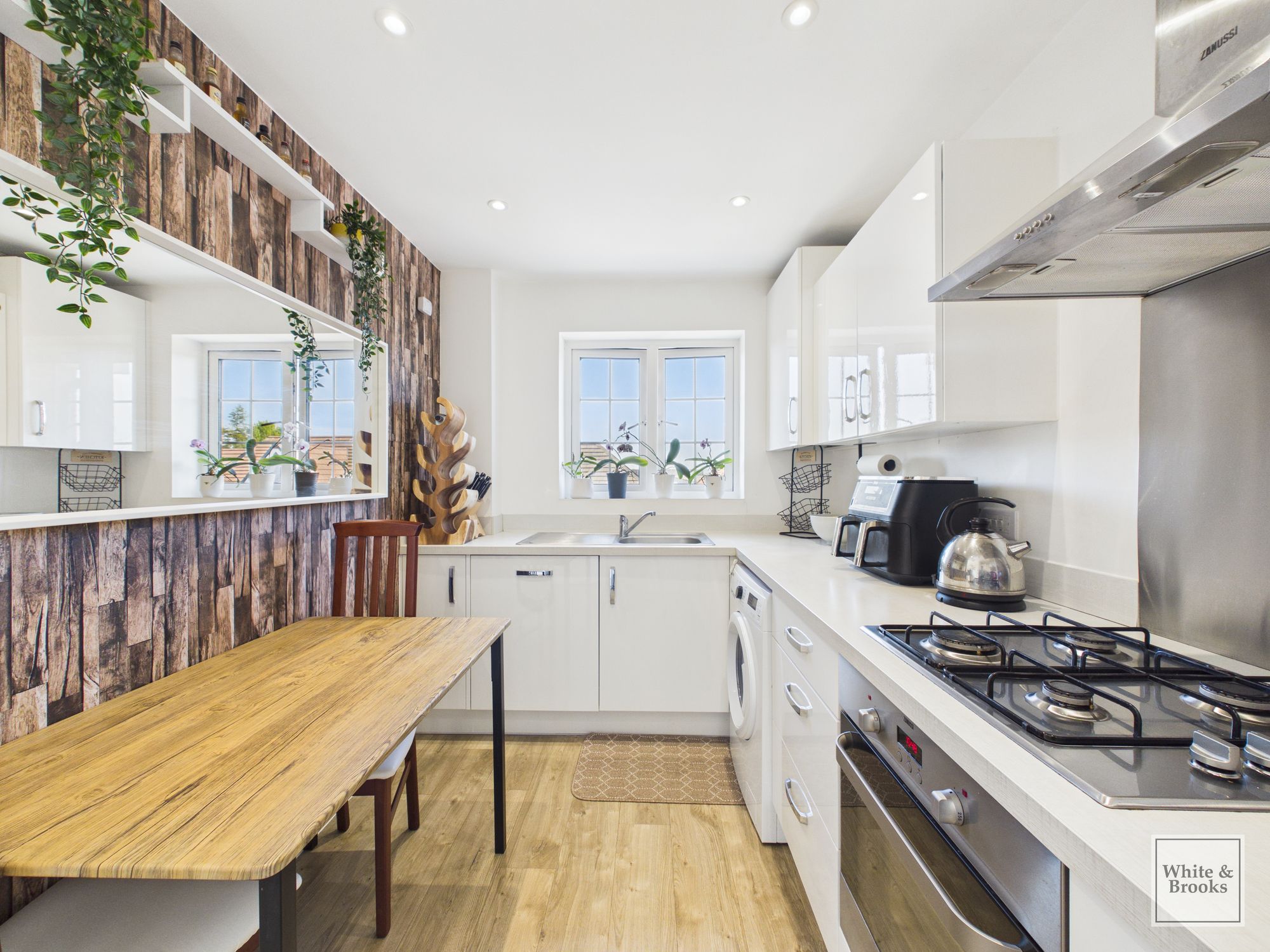 2 bed flat for sale in Richard Road, Chichester, PO19  - Property Image 6