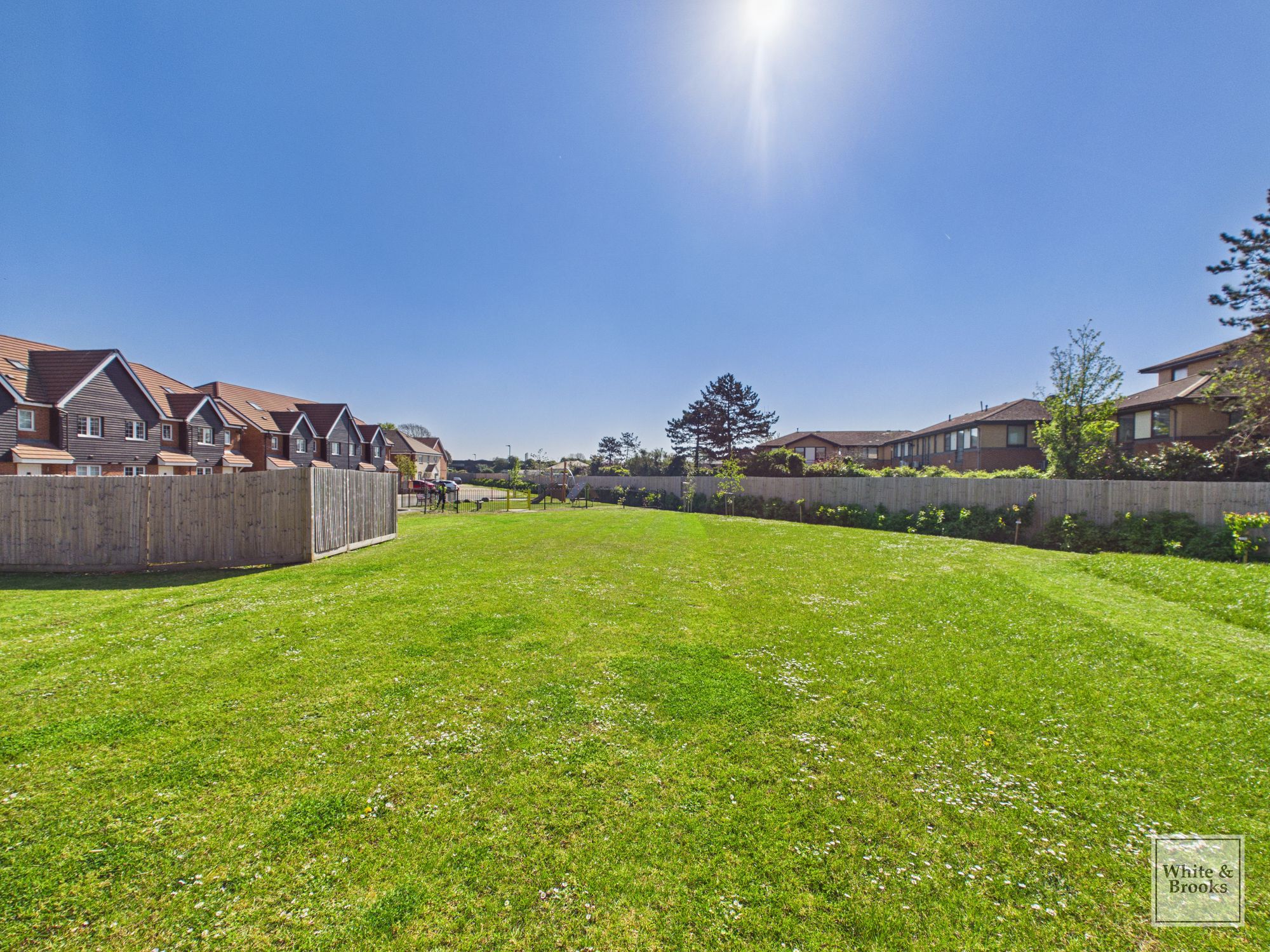 2 bed flat for sale in Richard Road, Chichester, PO19  - Property Image 4