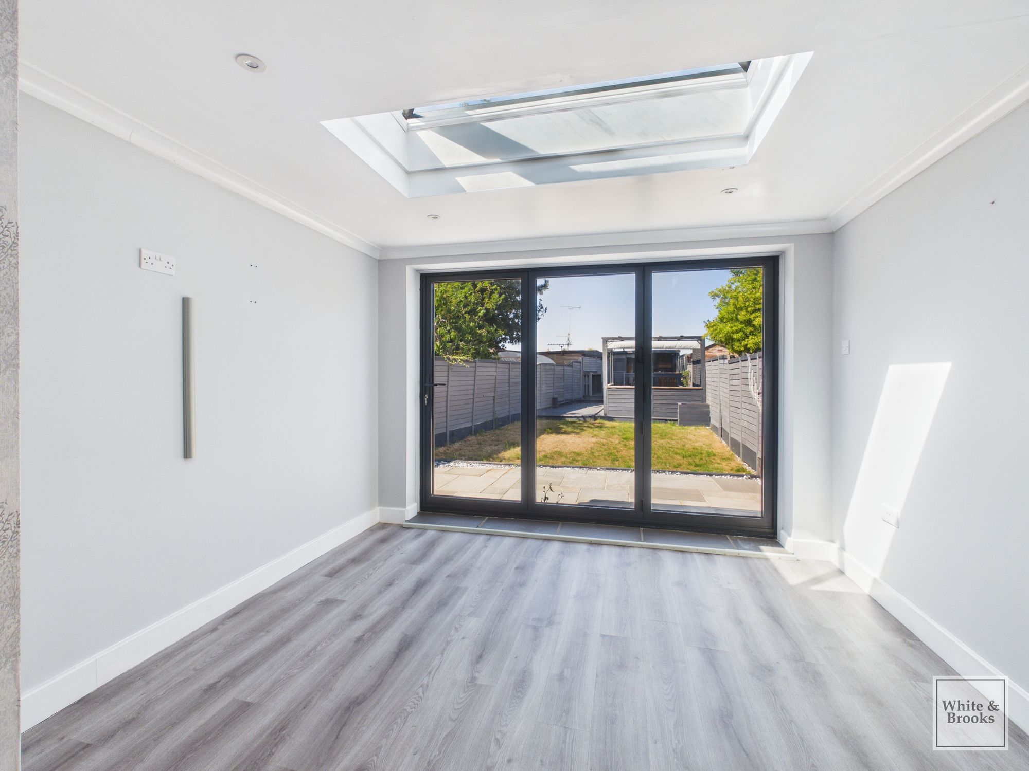 2 bed end of terrace house for sale in Foundry Road, Yapton, BN18 6