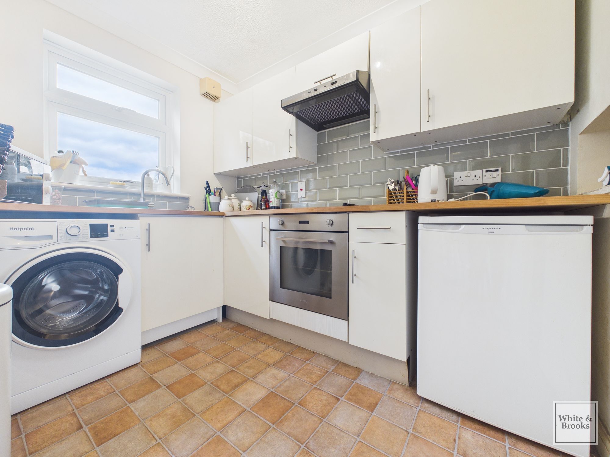 2 bed flat for sale in Salthill Road, Verica Court Salthill Road, PO19 3