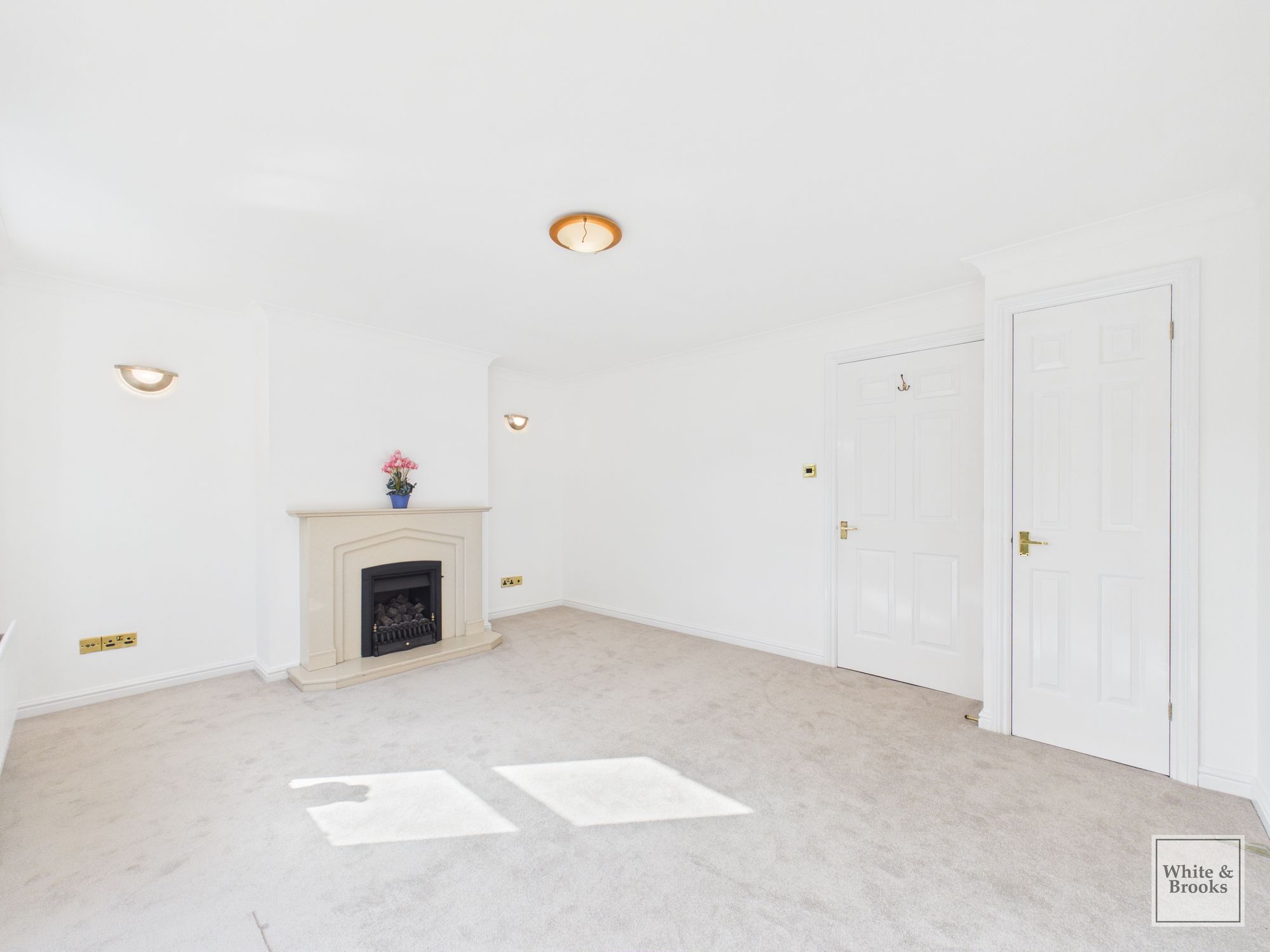 3 bed end of terrace house for sale in The Sadlers, Westhampnett, PO18  - Property Image 5