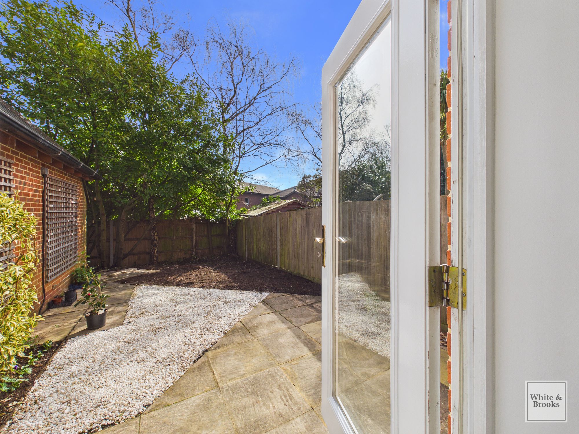 3 bed end of terrace house for sale in The Sadlers, Westhampnett, PO18  - Property Image 6