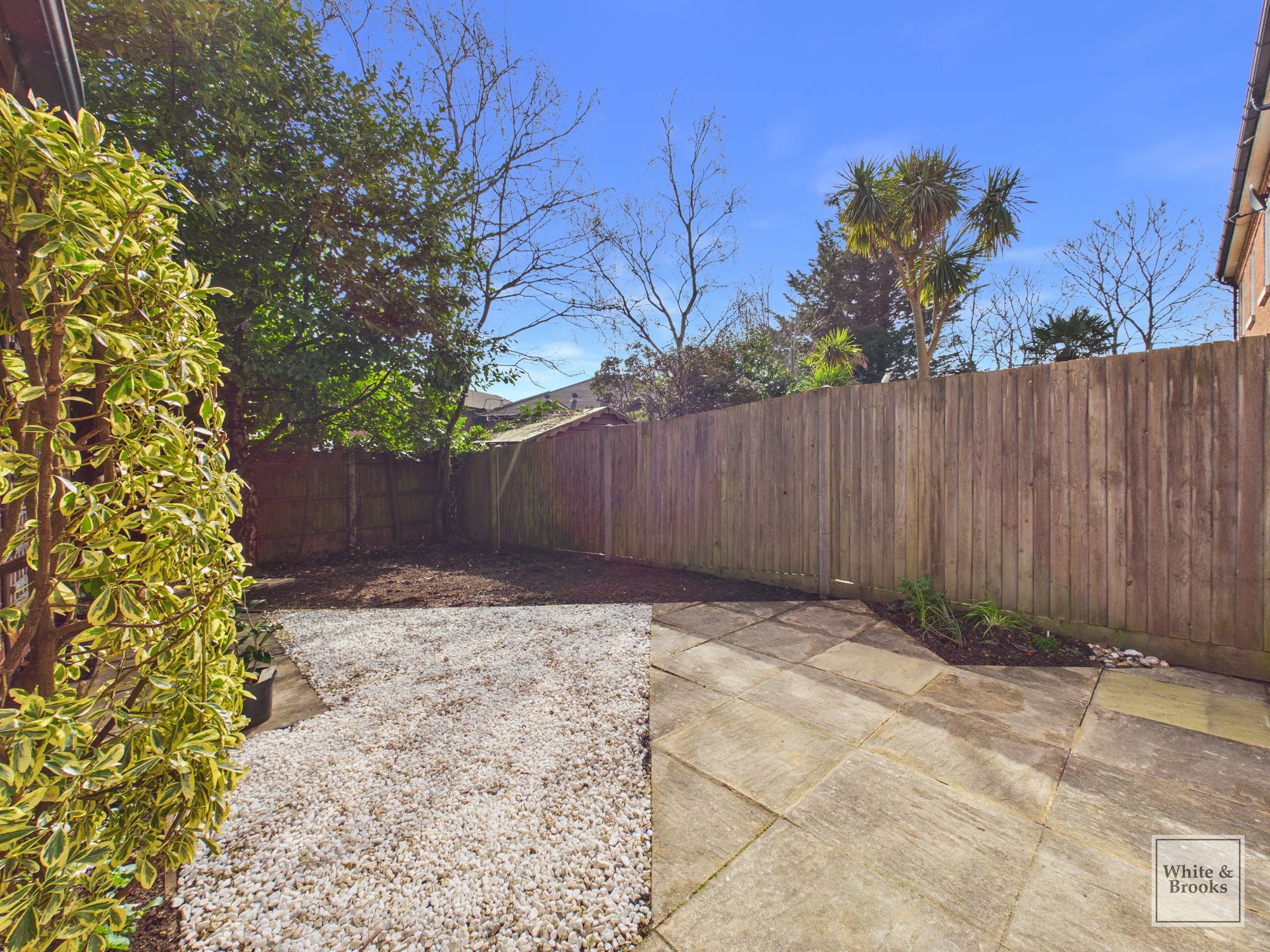 3 bed end of terrace house for sale in The Sadlers, Westhampnett, PO18 16