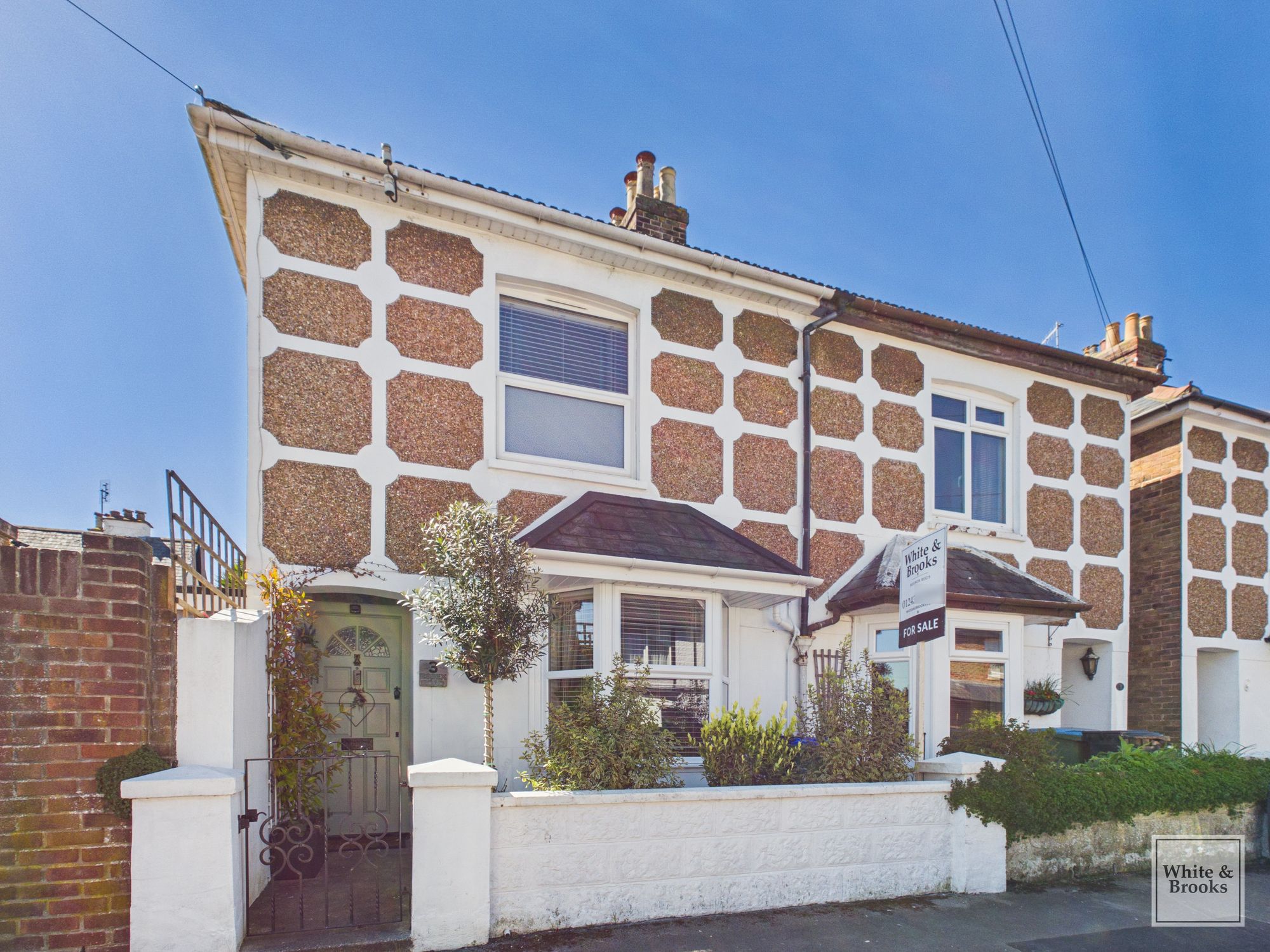 2 bed semi-detached house for sale in Essex Road, Bognor Regis, PO21 - Property Image 1