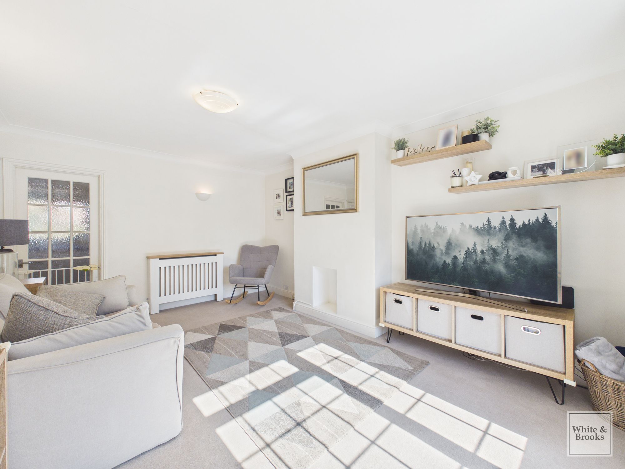 2 bed mid-terraced house for sale in Gilmore Road, Chichester, PO19 5