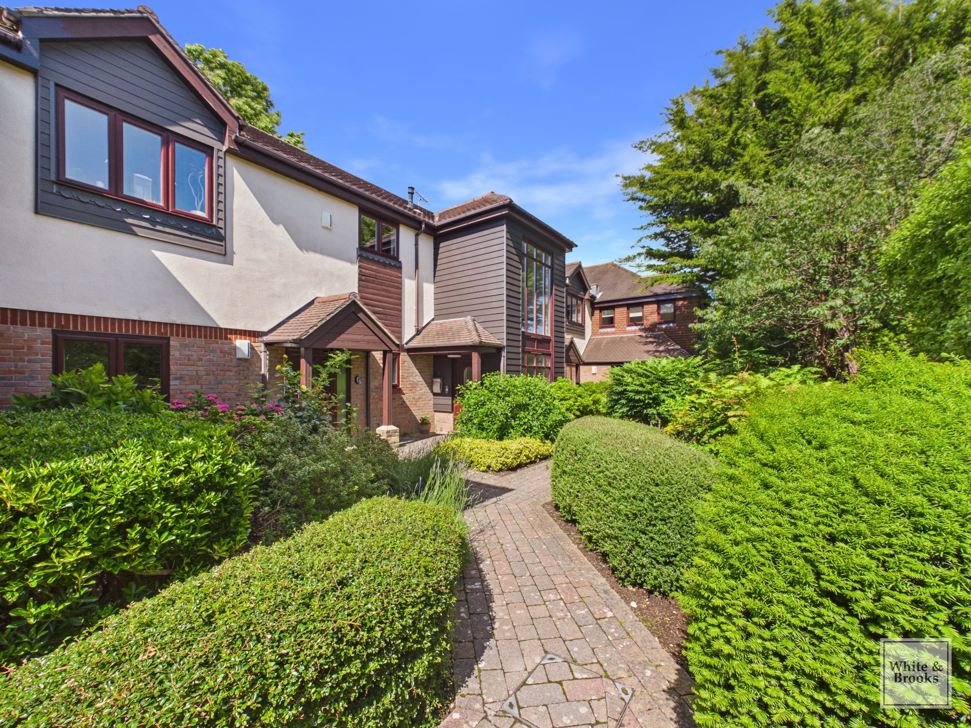 2 bed apartment for sale in Lavant Road, Bernardsgate, PO19 12
