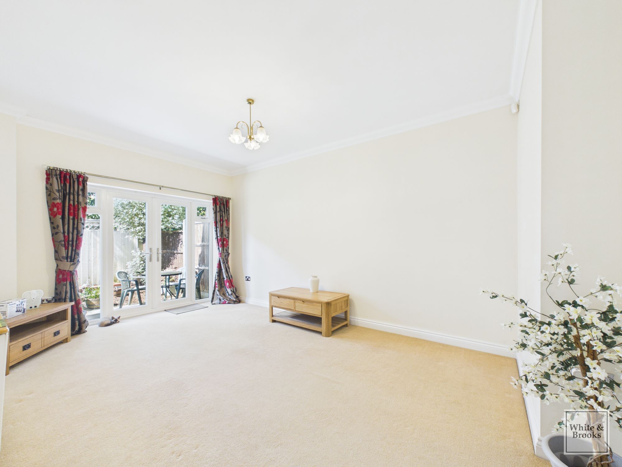 2 bed apartment for sale in Lavant Road, Bernardsgate, PO19 2
