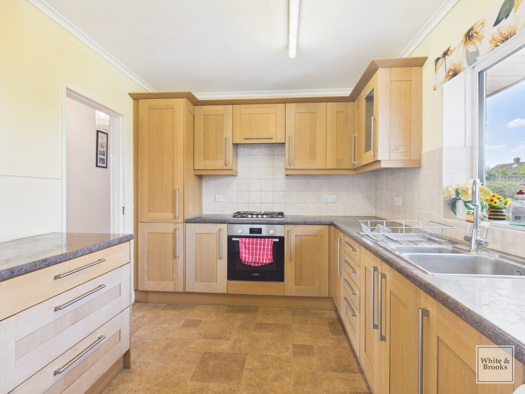 2 bed detached bungalow for sale in Hughes Close, West Meads, PO21  - Property Image 3