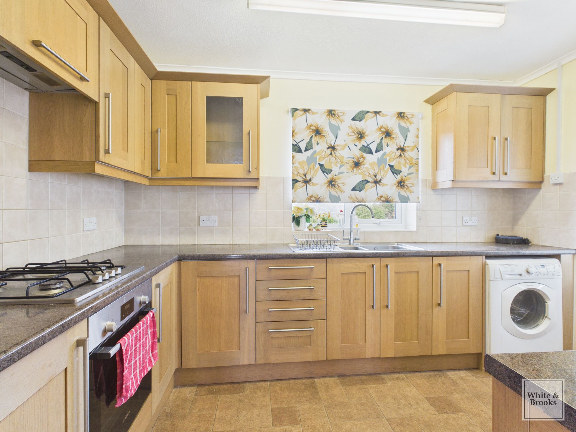 2 bed detached bungalow for sale in Hughes Close, West Meads, PO21 7
