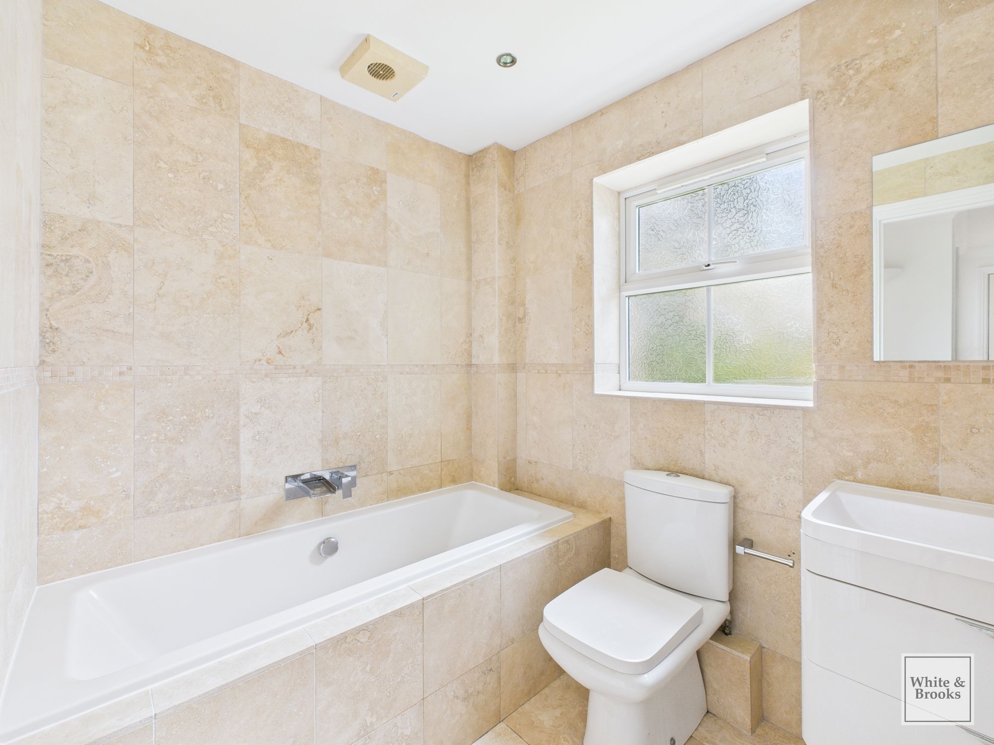 2 bed flat for sale in Barnham Road, Barnham, PO22 6