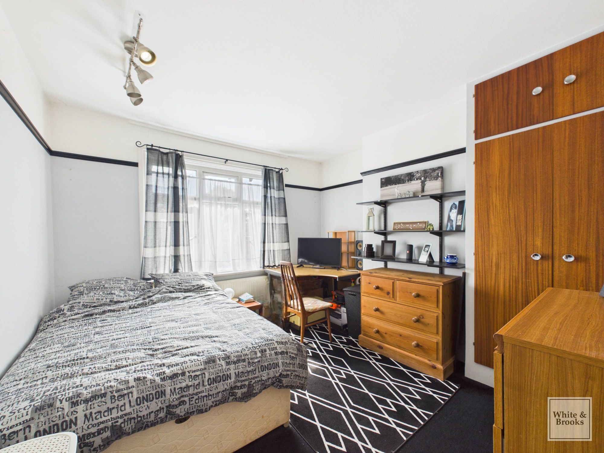 3 bed semi-detached house for sale in Highland Avenue, Bognor Regis, PO21  - Property Image 15