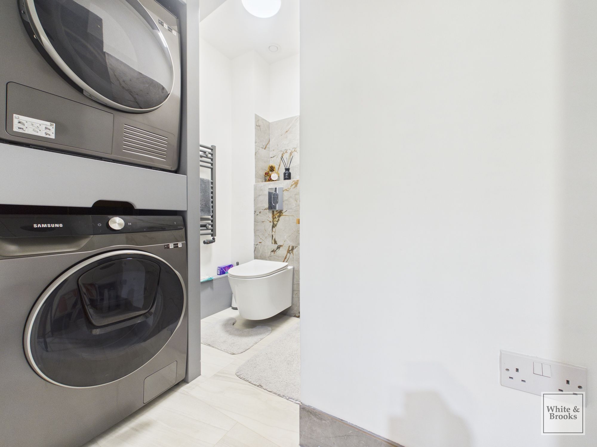 3 bed end of terrace house for sale in North Mead, Chichester, PO19  - Property Image 7