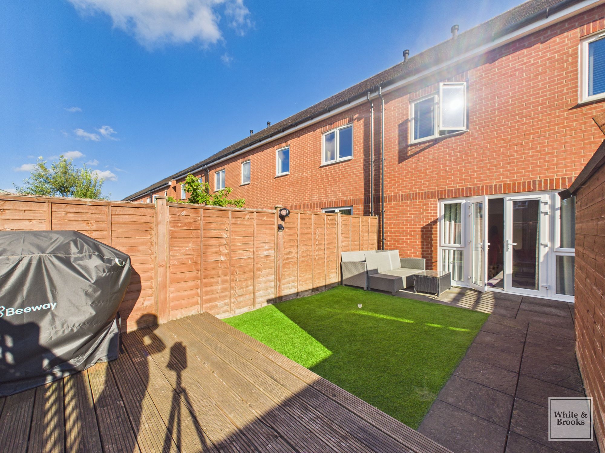 3 bed end of terrace house for sale in North Mead, Chichester, PO19  - Property Image 19