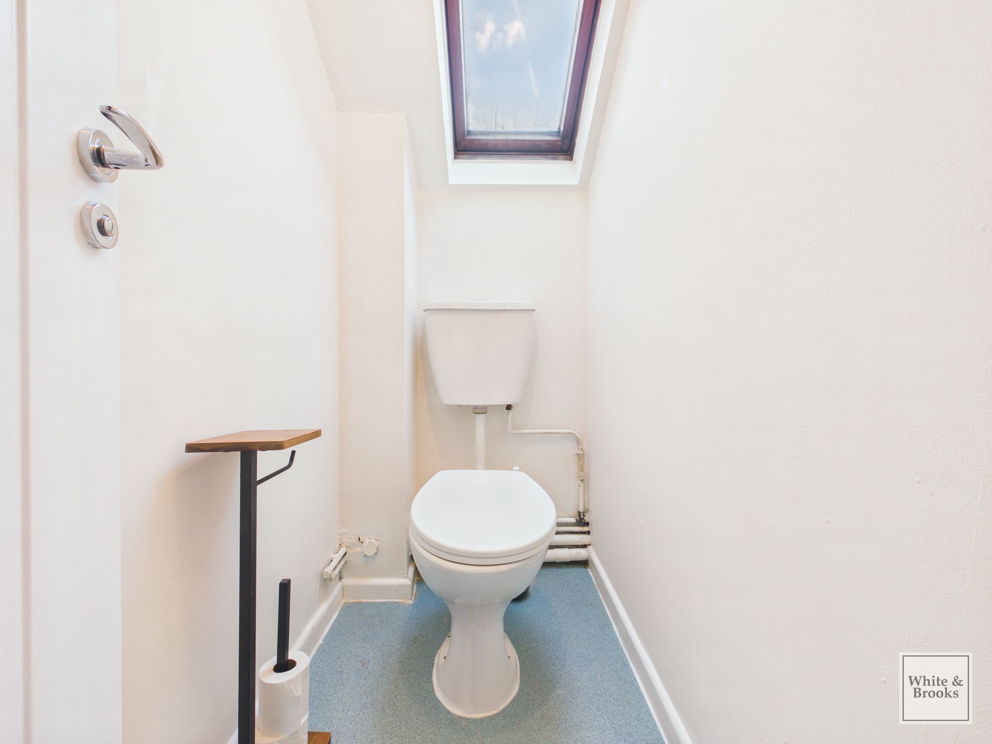 2 bed semi-detached house for sale in Martlet Close, Chichester, PO19  - Property Image 14