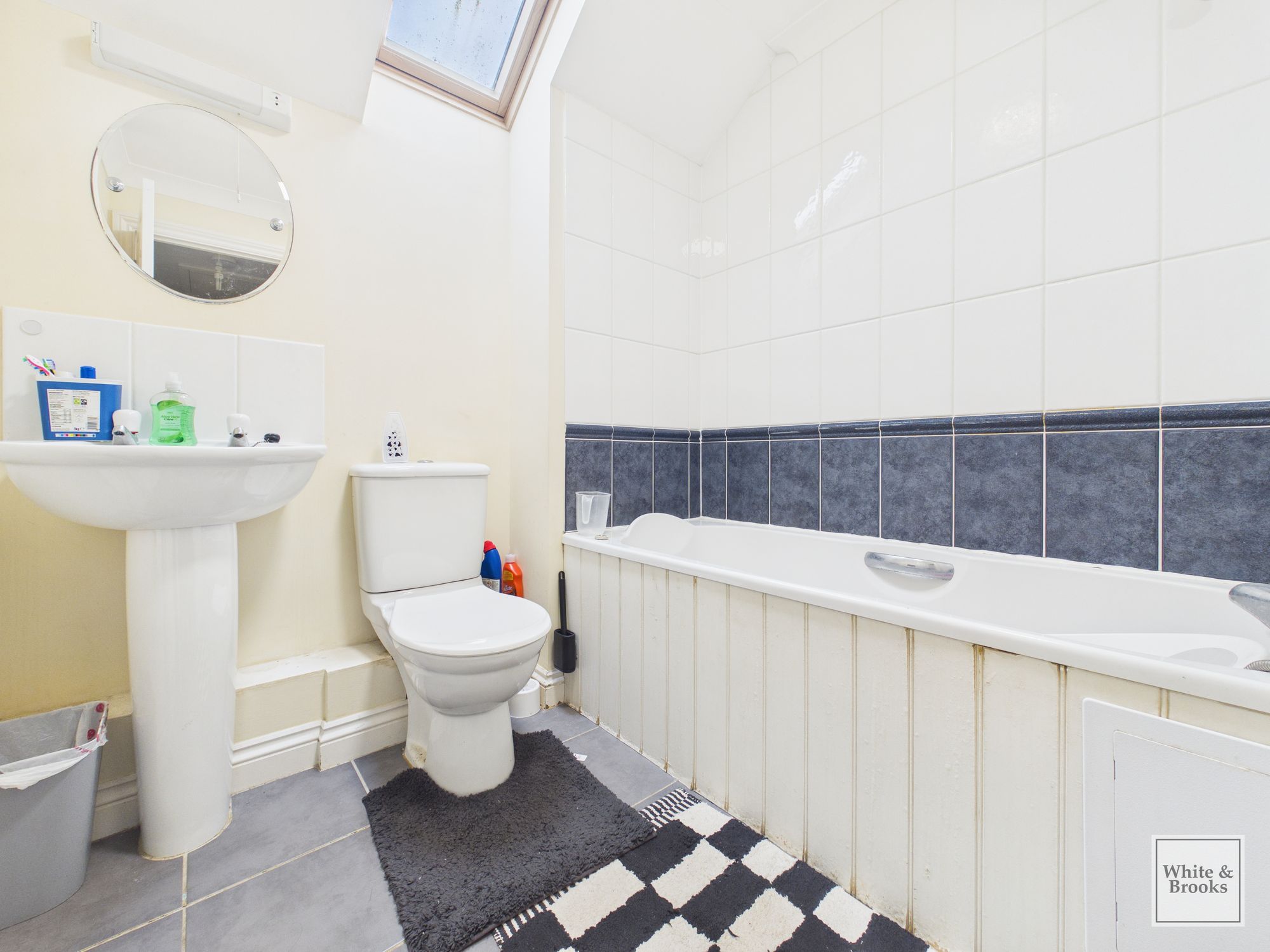 3 bed terraced house for sale in Parham Close, Chichester, PO19 9