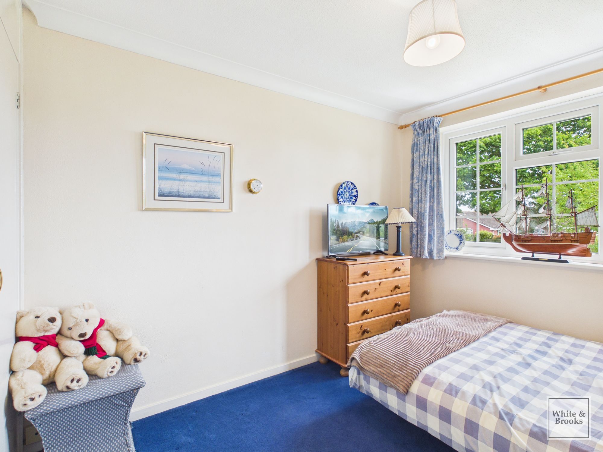 3 bed mid-terraced house for sale in Hewarts Lane, Aldwick, PO21 4