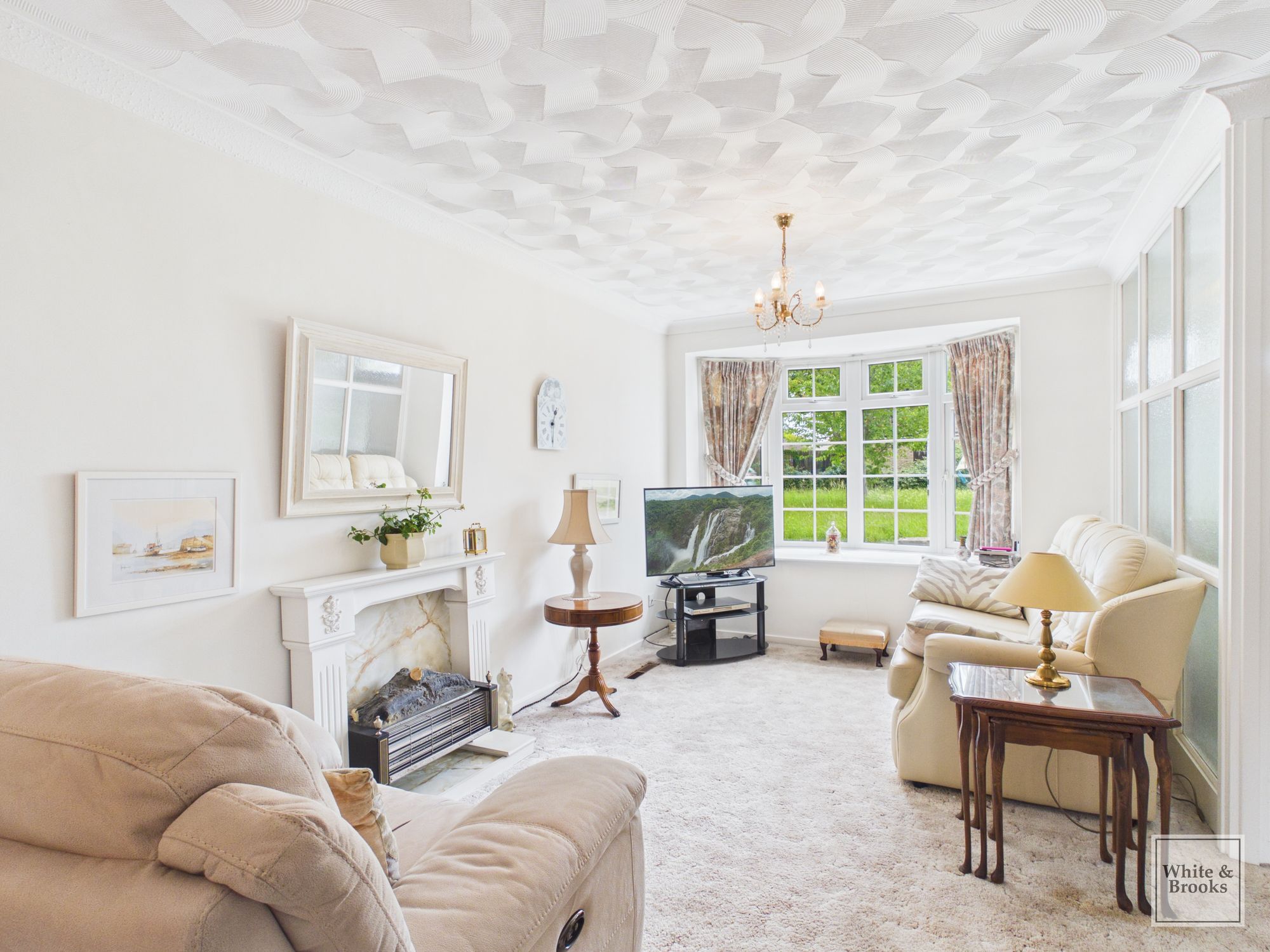 3 bed mid-terraced house for sale in Hewarts Lane, Aldwick, PO21 1