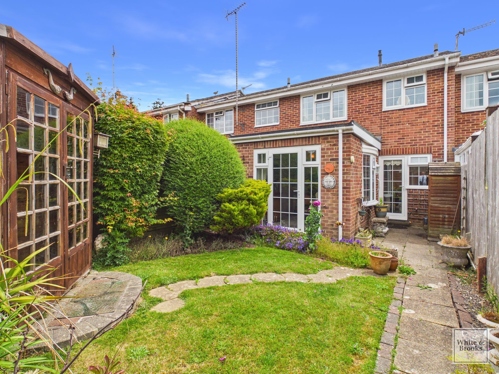 3 bed mid-terraced house for sale in Hewarts Lane, Aldwick, PO21 14