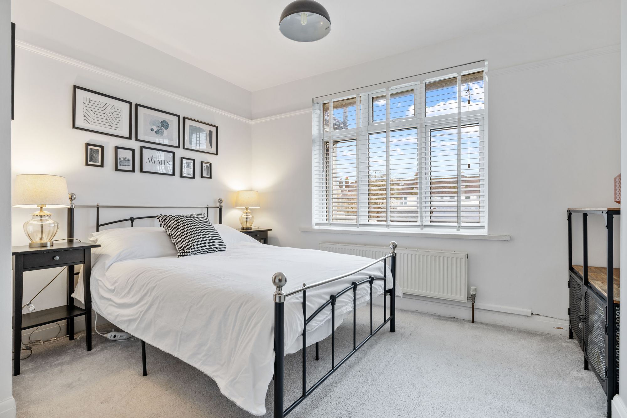 2 bed apartment for sale in Orchard Gardens, Chichester, PO19 8