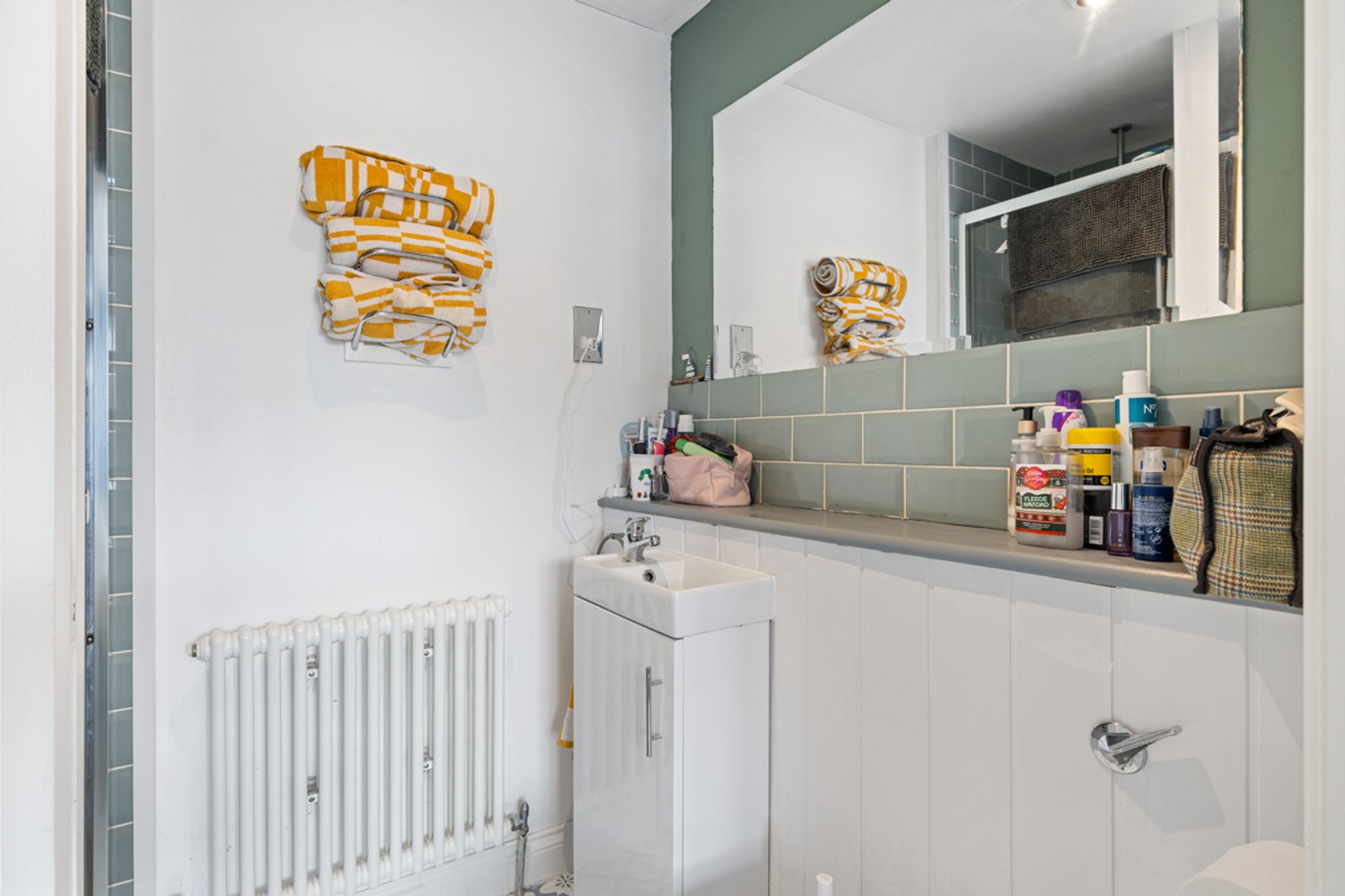 5 bed end of terrace house for sale in Priors Acre, Boxgrove, PO18 12