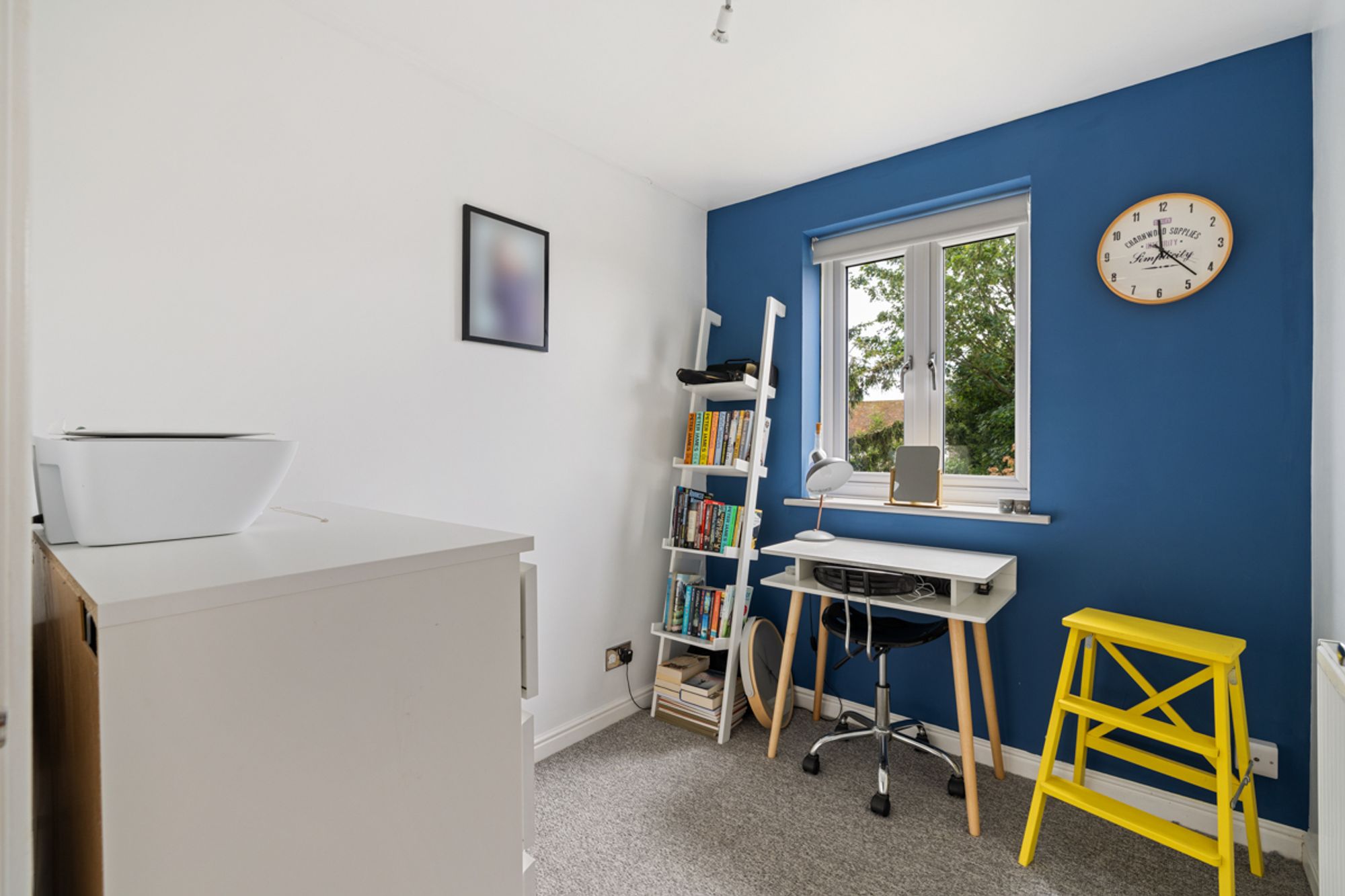 5 bed end of terrace house for sale in Priors Acre, Boxgrove, PO18 13