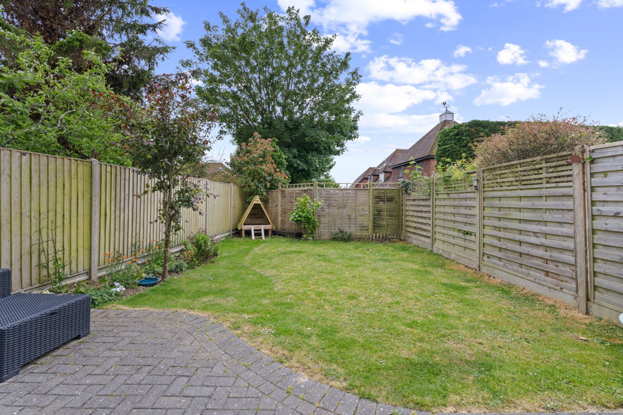 5 bed end of terrace house for sale in Priors Acre, Boxgrove, PO18 3
