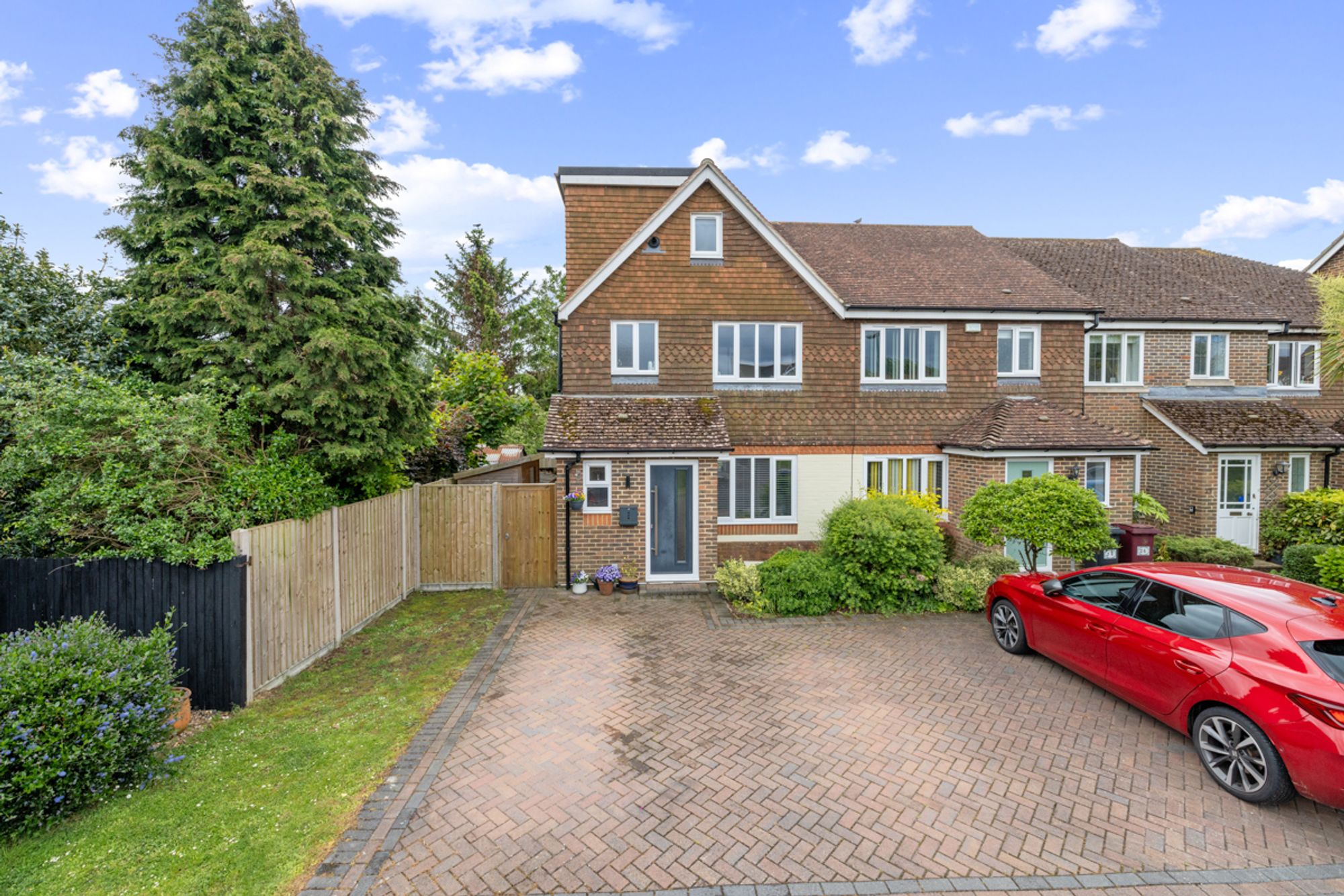 5 bed end of terrace house for sale in Priors Acre, Boxgrove, PO18  - Property Image 23