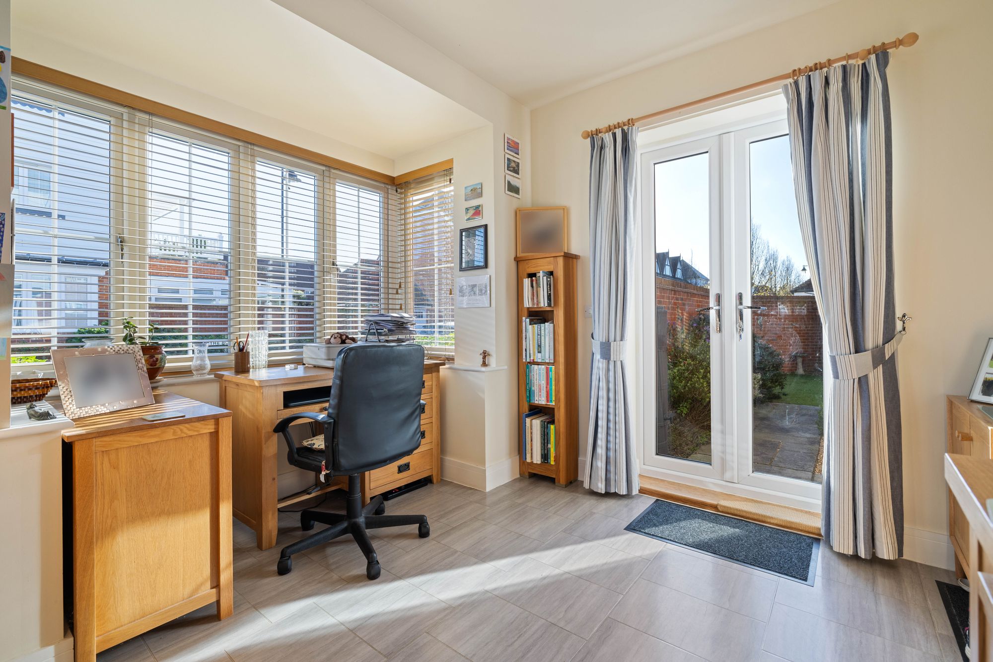 3 bed detached house for sale in Sonning Crescent, Bognor Regis, PO21  - Property Image 10