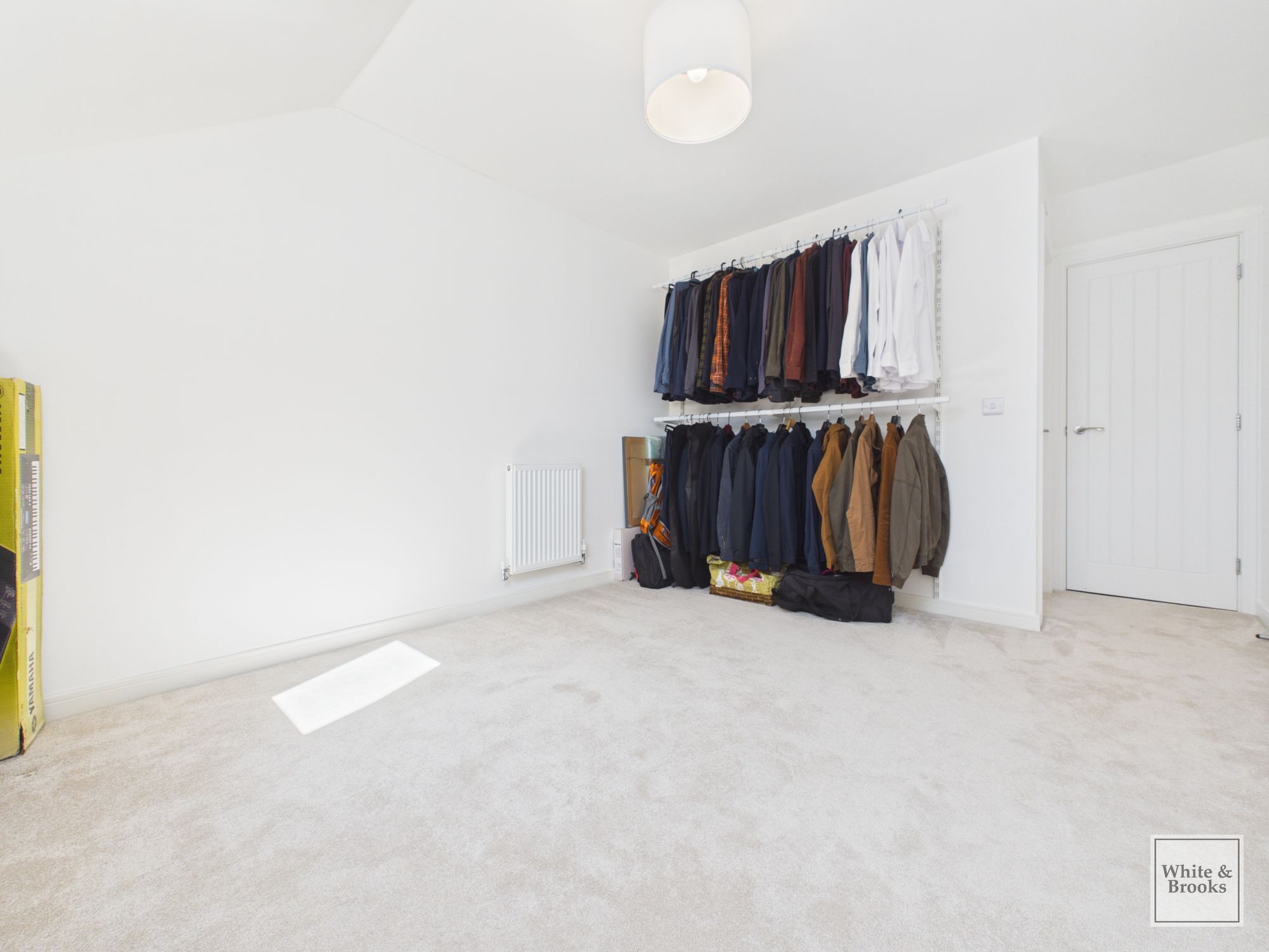 3 bed end of terrace house for sale in Woods Road, Chichester, PO19 19