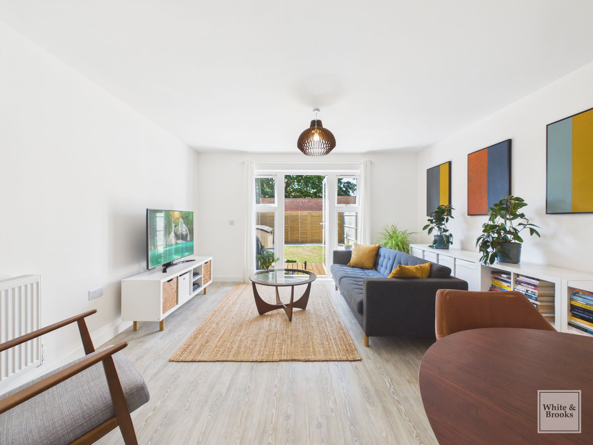 3 bed end of terrace house for sale in Woods Road, Chichester, PO19  - Property Image 2