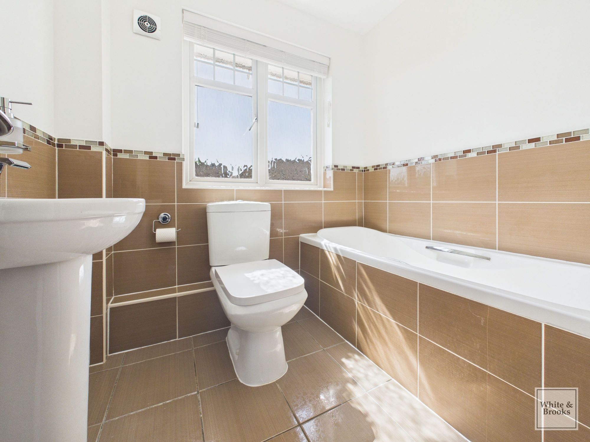 4 bed detached house for sale in Peacock Close, Chichester, PO19 19
