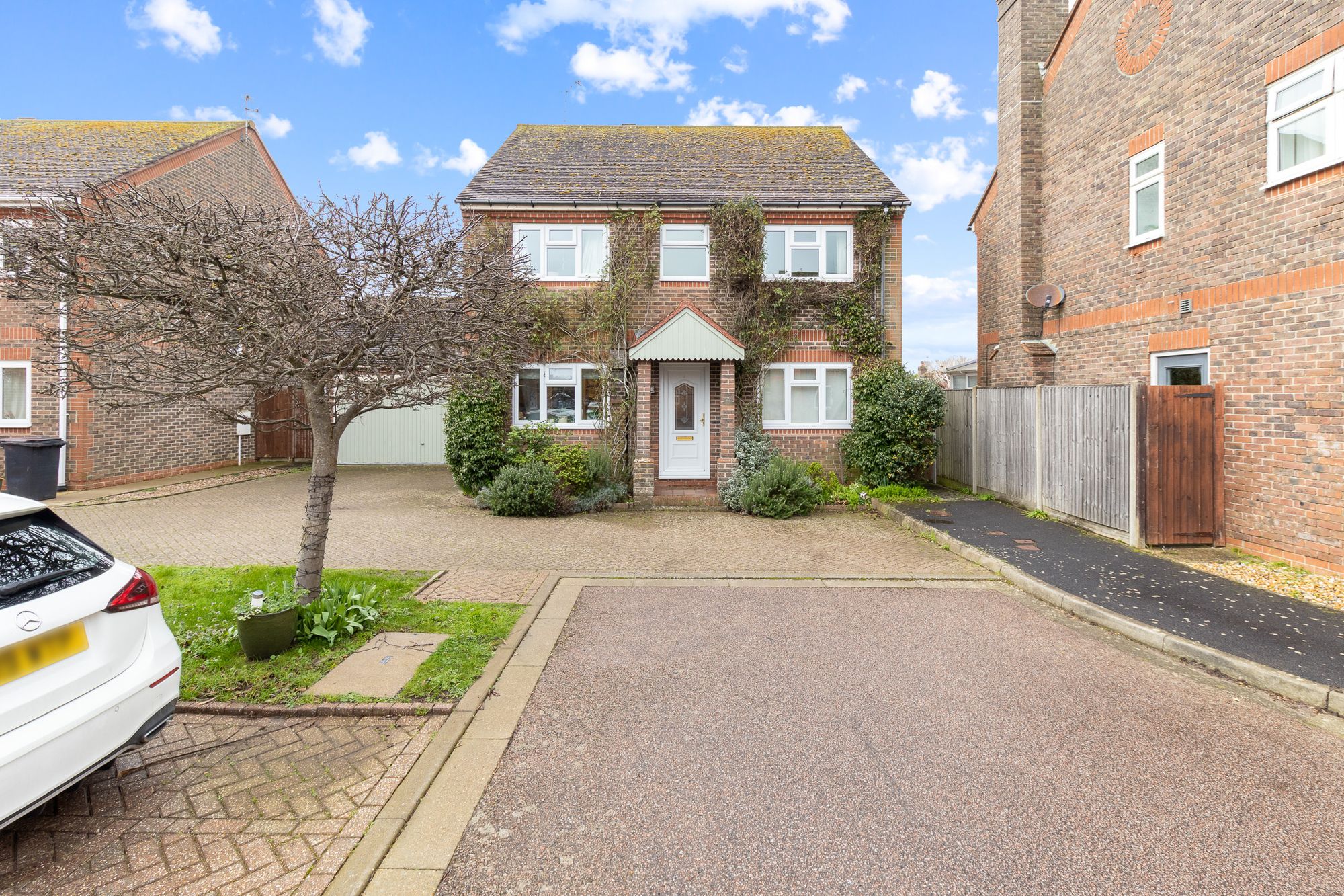 4 bed detached house for sale in Boleyn Drive, Nyetimber, PO21 3LG - Property Image 1