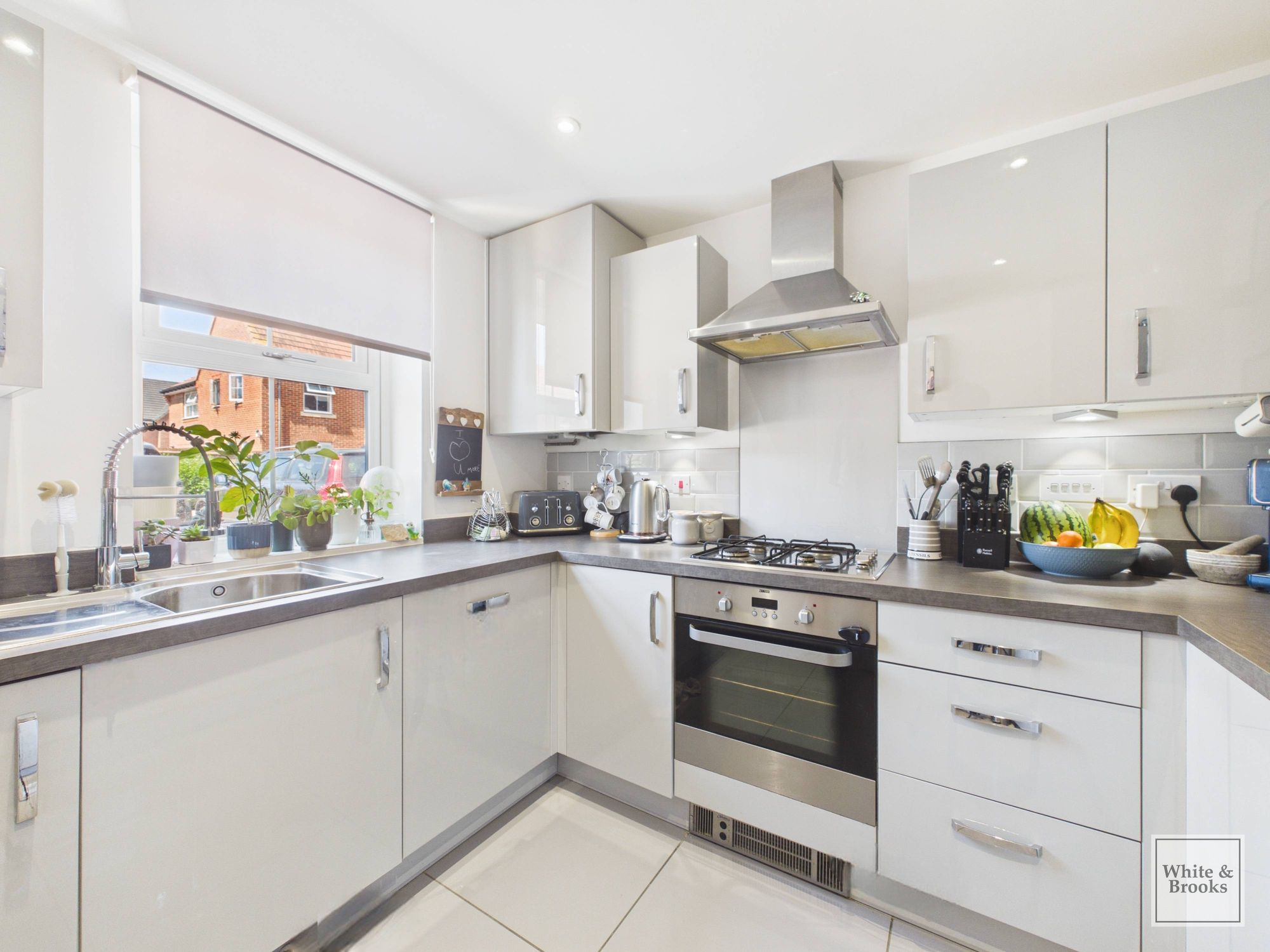 3 bed mid-terraced house for sale in Grender Way, Aldingbourne, PO20  - Property Image 6