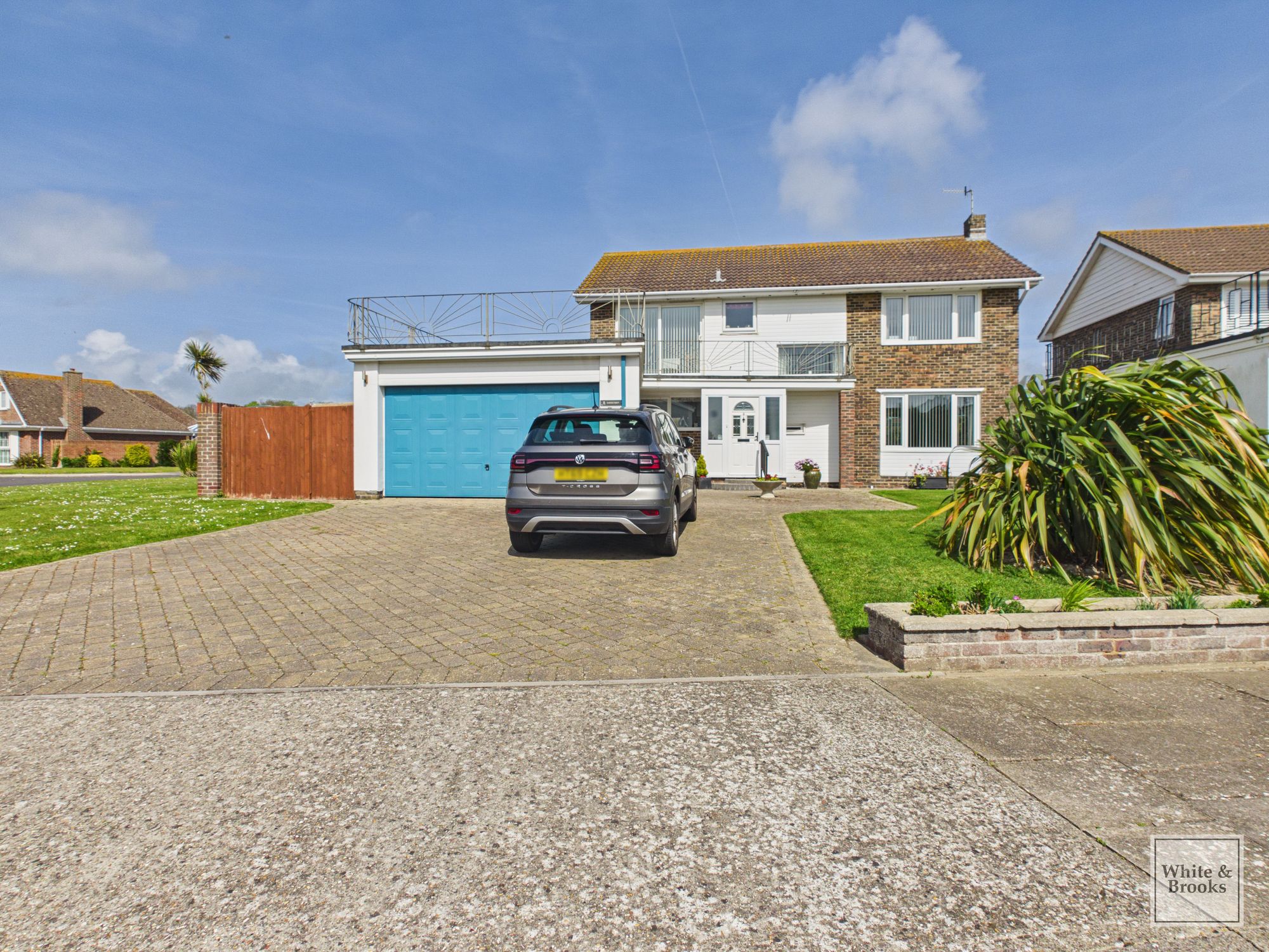 4 bed detached house for sale in Shorecroft, Aldwick, PO21 - Property Image 1