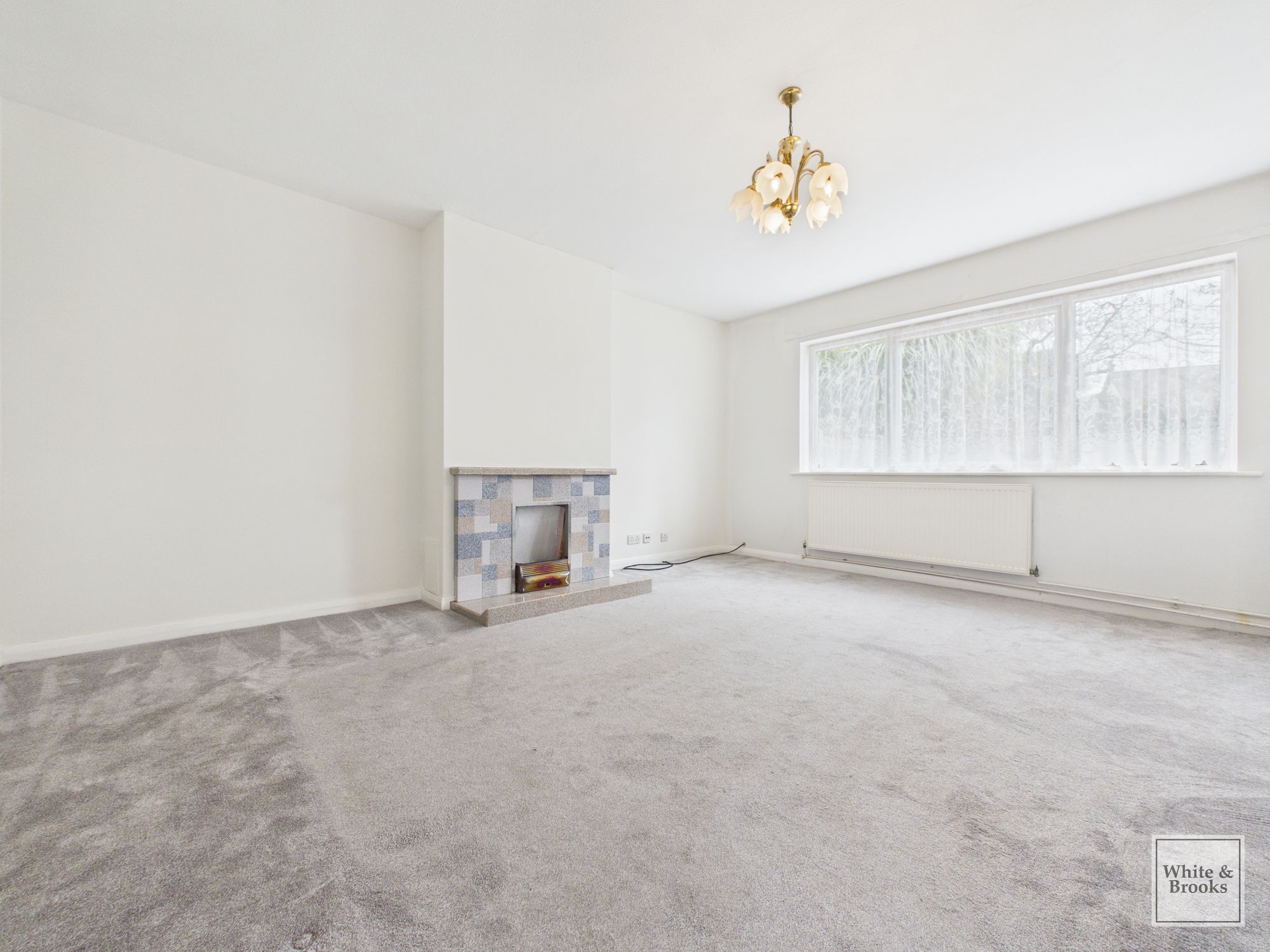 2 bed semi-detached bungalow for sale in Glynde Crescent, Felpham, PO22  - Property Image 2