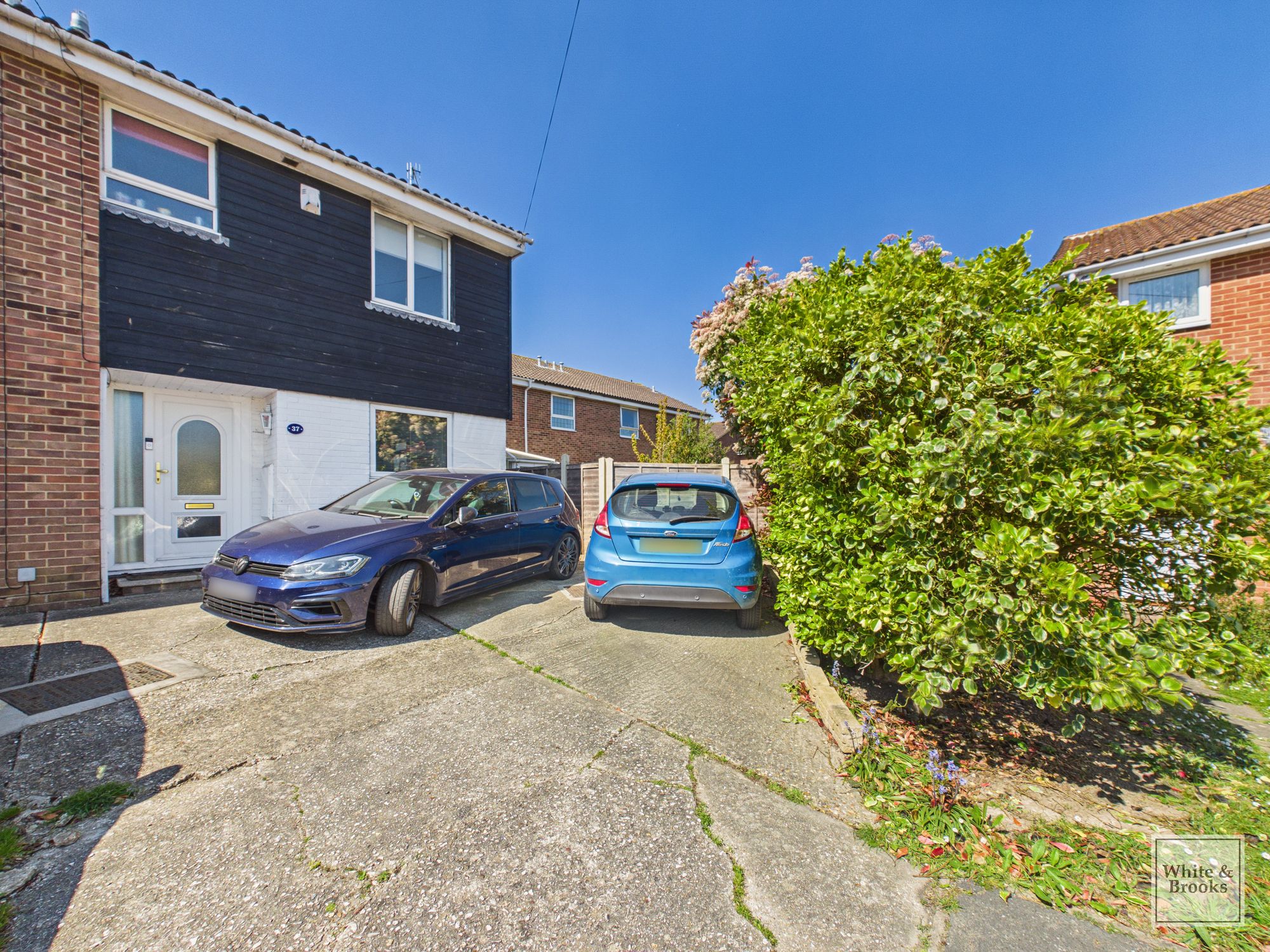 3 bed semi-detached house for sale in Bronze Close, Bognor Regis, PO22 - Property Image 1