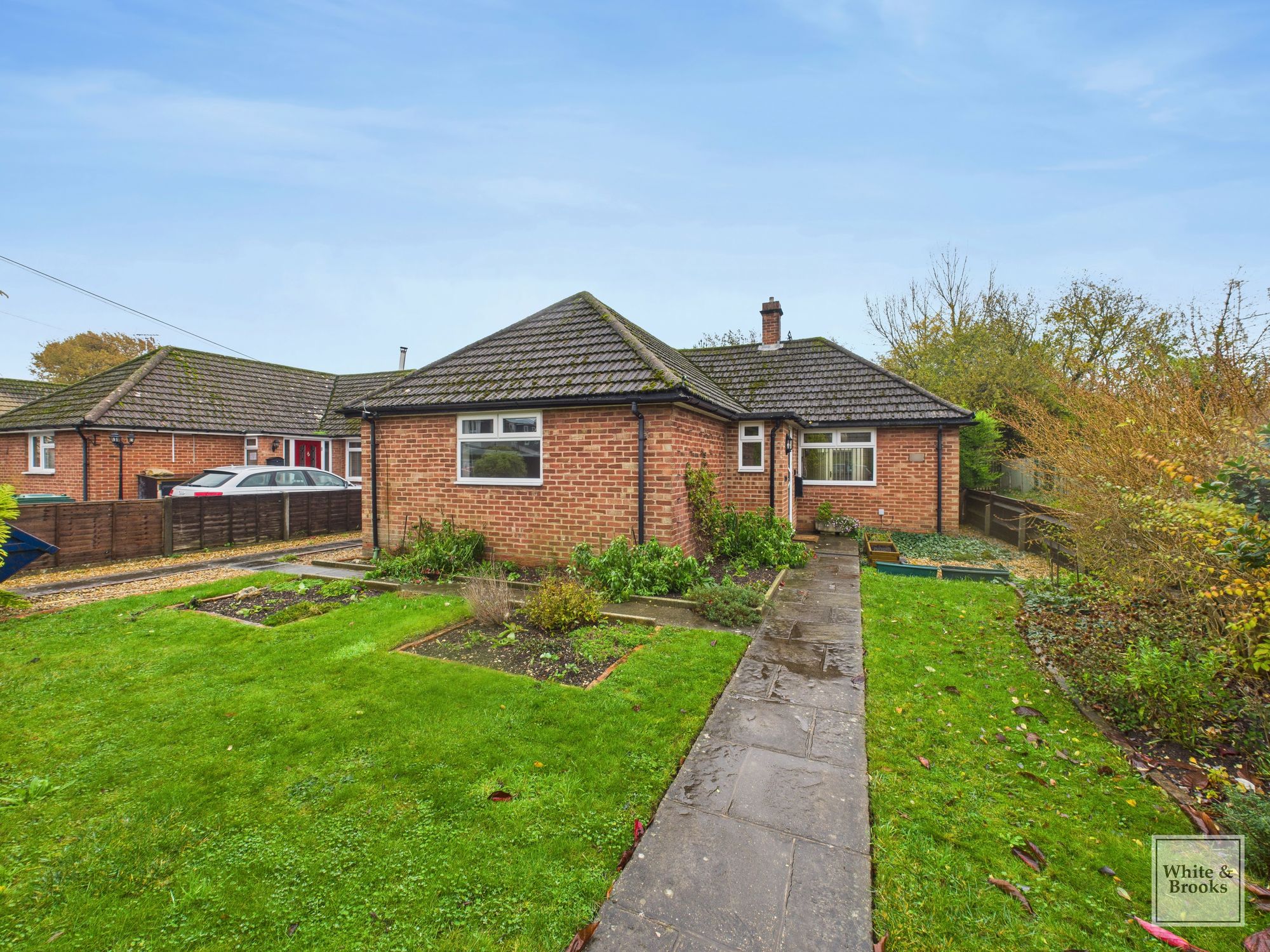 2 bed detached bungalow for sale in The Avenue, Hambrook, PO18 10