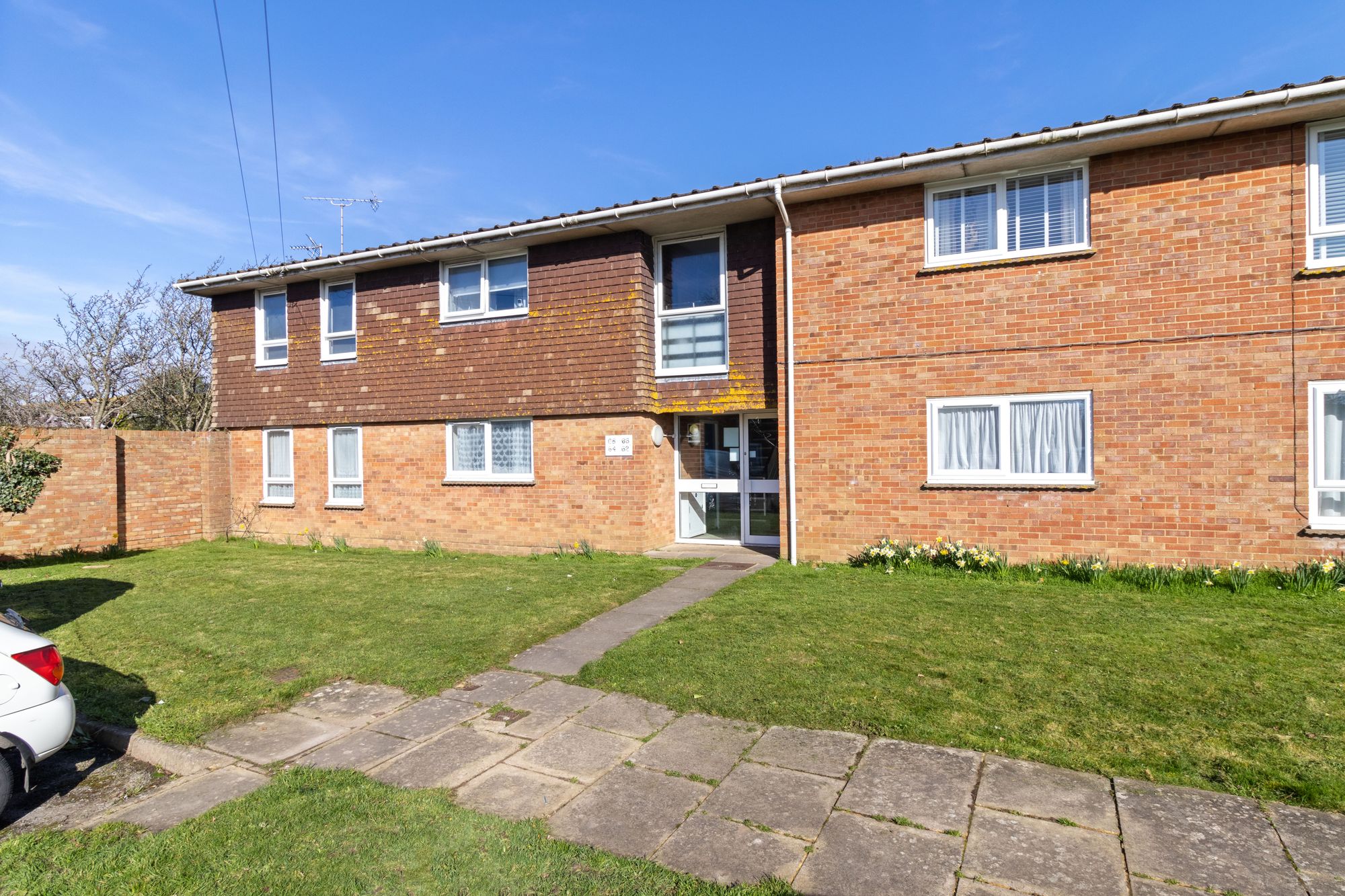 2 bed flat for sale in Berghestede Road, Bognor Regis, PO22  - Property Image 1