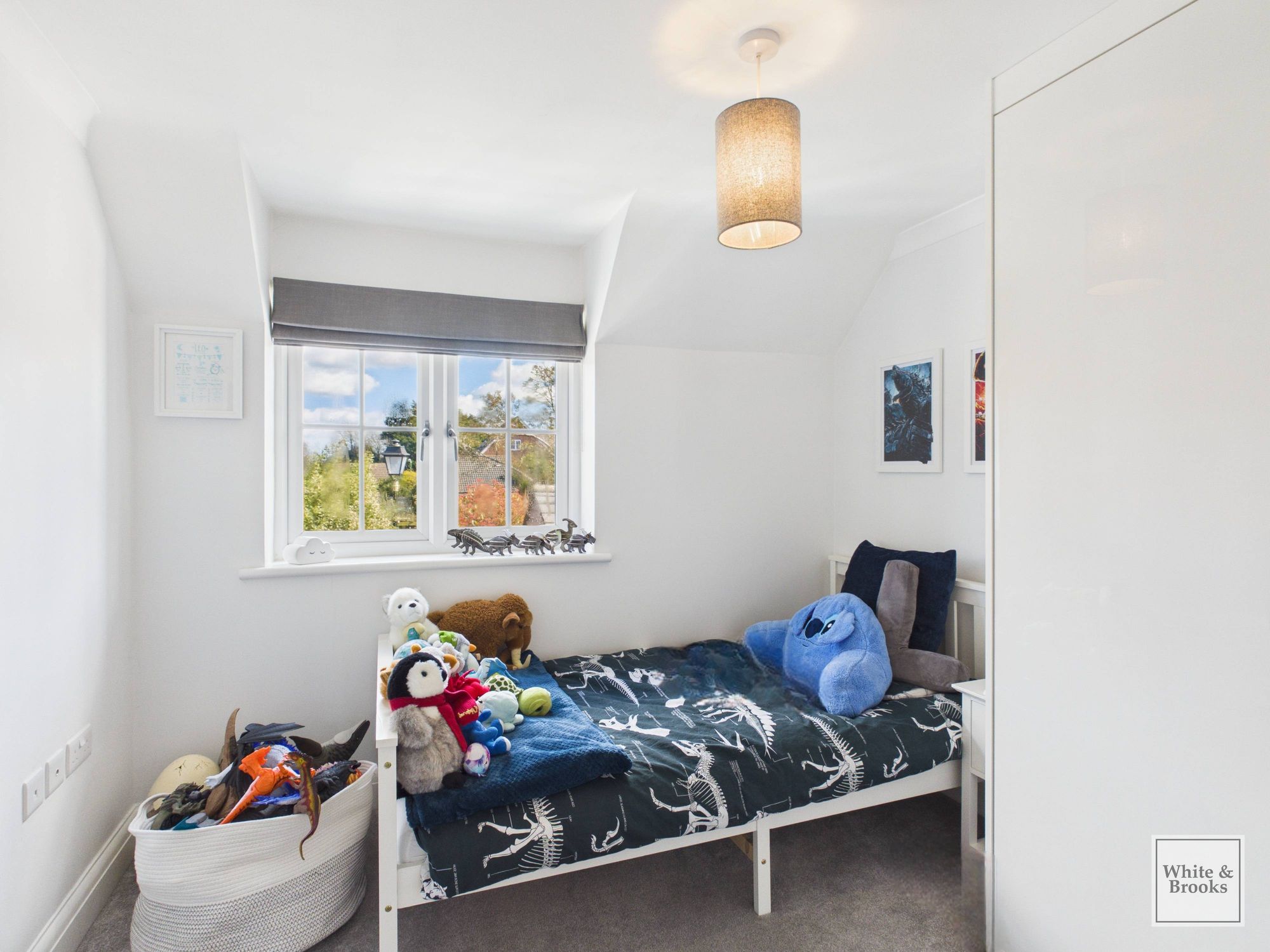 4 bed semi-detached house for sale in Waterford Gardens, Climping, BN17  - Property Image 5