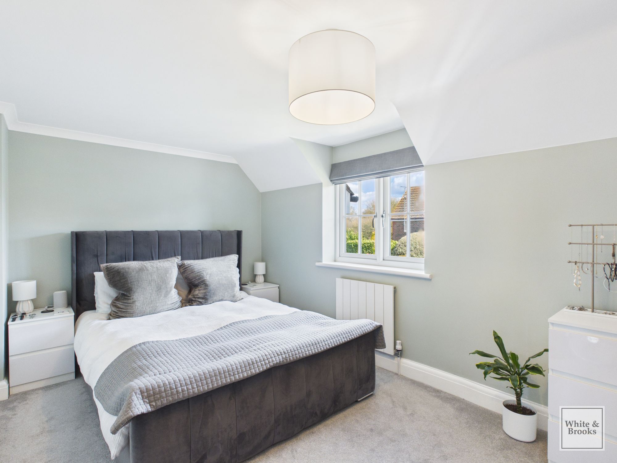 4 bed semi-detached house for sale in Waterford Gardens, Climping, BN17  - Property Image 4